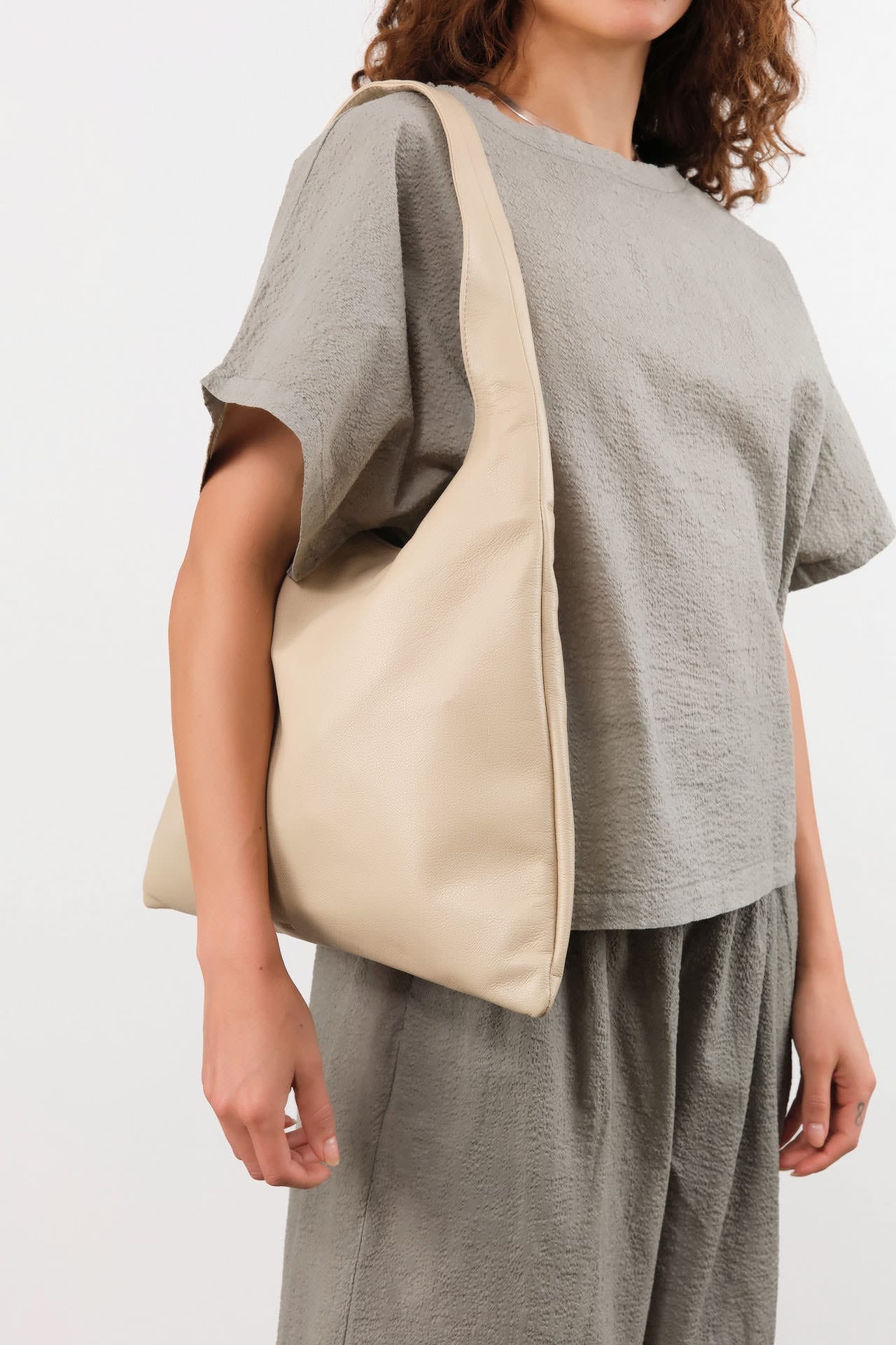 Are Studio Accessories Bags Stella Bag in Fawn Fawn / 13" H X 17" W
