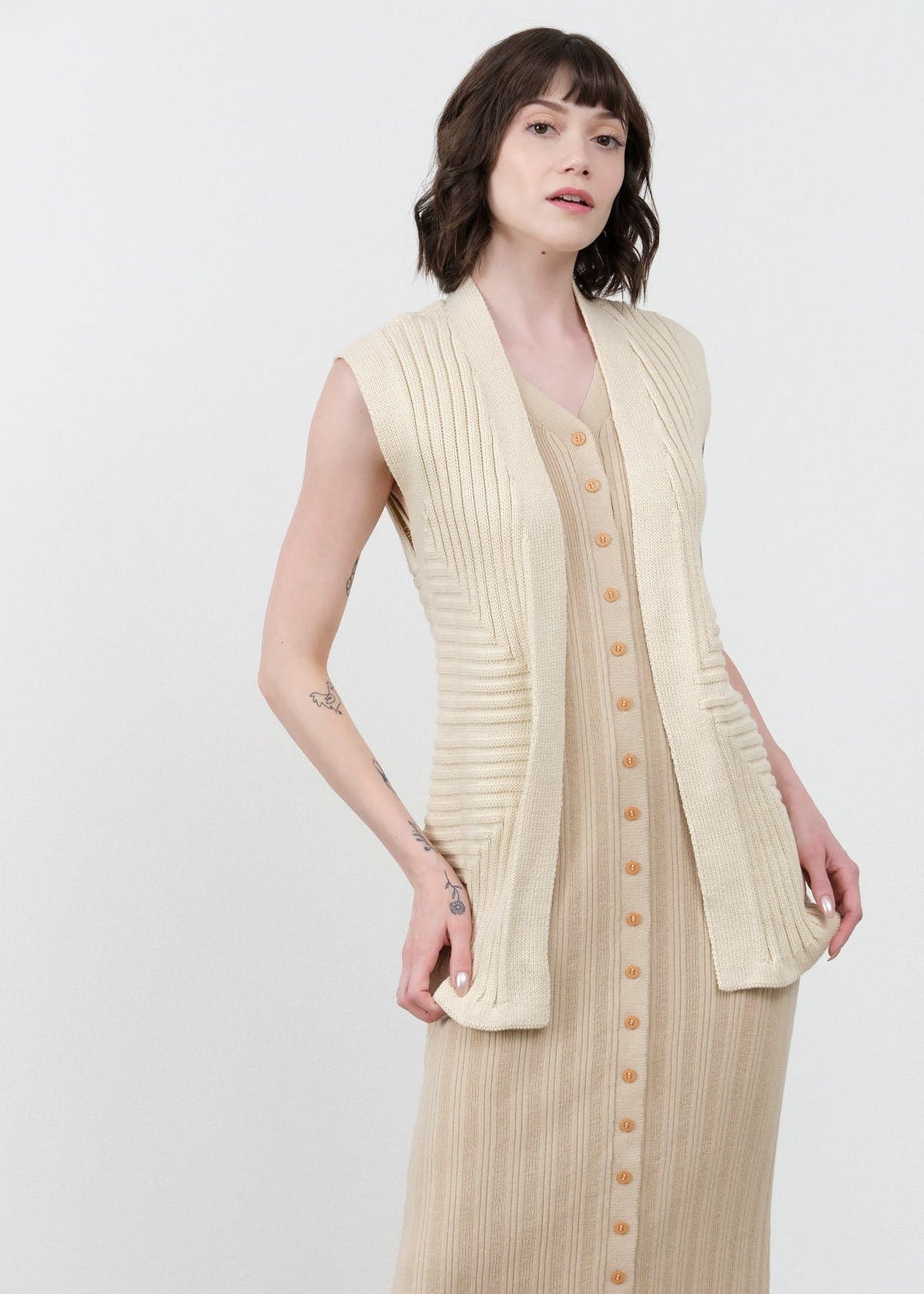 Atelier Delphine Apparel Womens Sweaters Sleeveless Cardigan Cream / XSmall