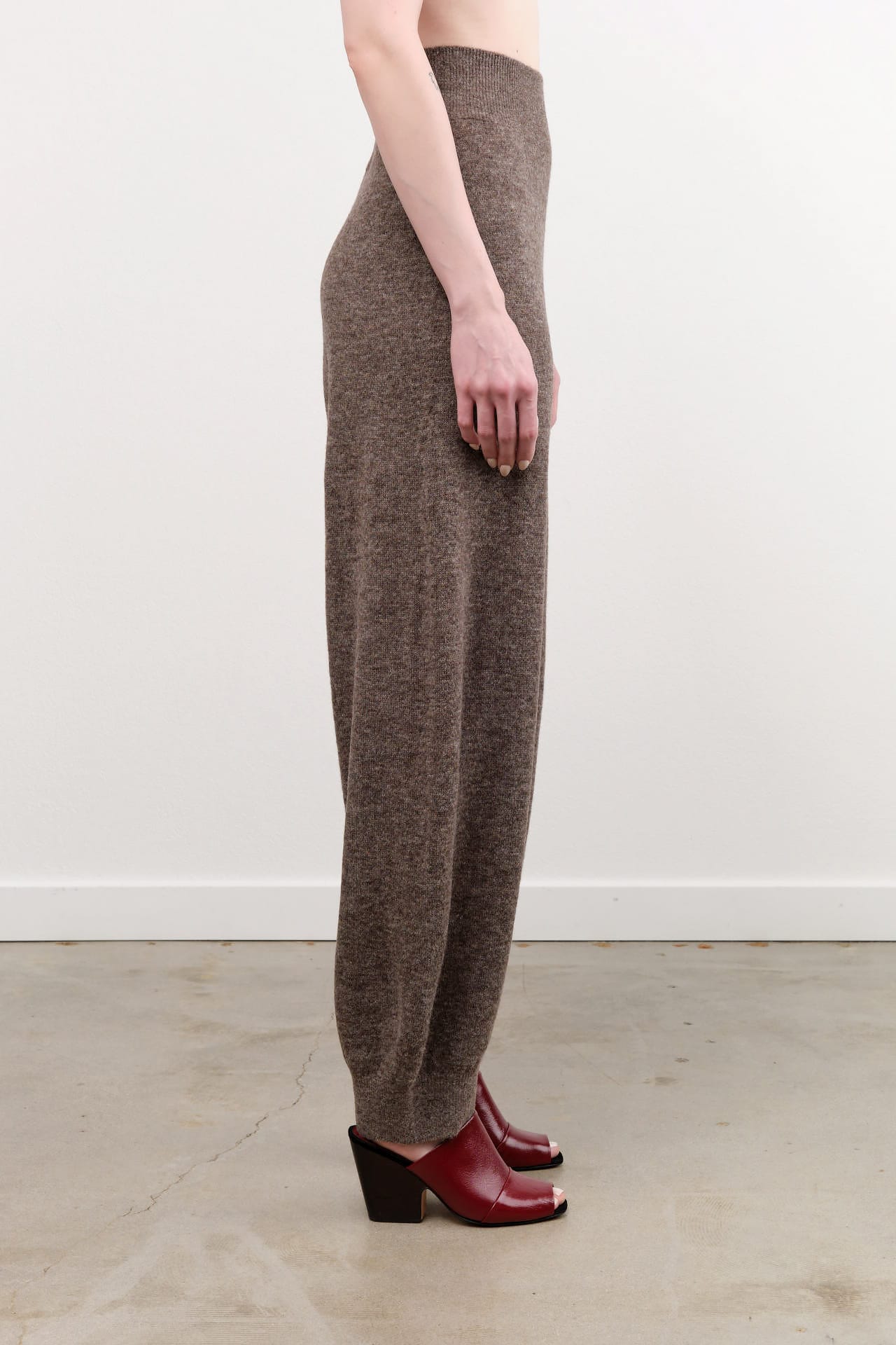 Atelier Delphine Apparel Womens Knit Pants Taylor Pant Alpaca in Mocha