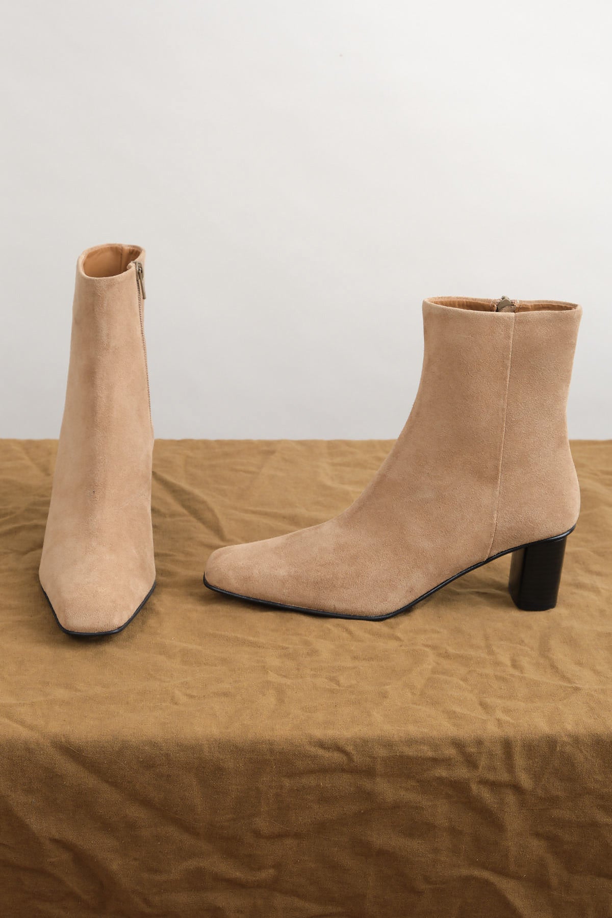 Side of Praia Suede Boot