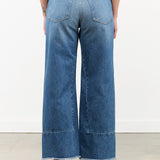 Marcel Culotte in Joni Wash