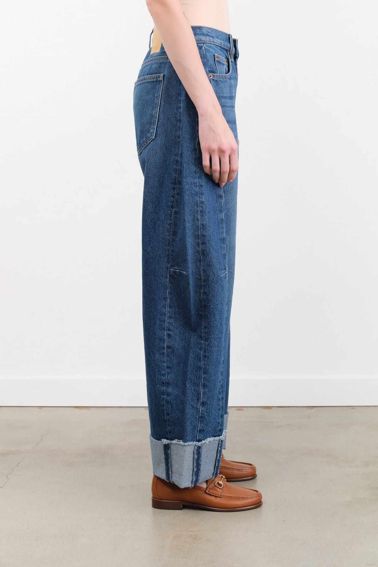 B Sides Jeans Apparel Womens Denim Relaxed Cuffed Lasso in Cate Wash