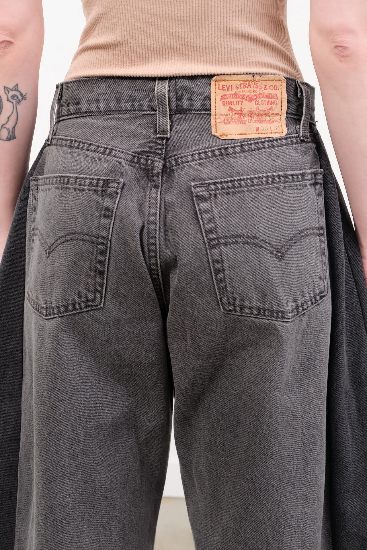 B Sides Jeans Apparel Womens Denim Vintage Lasso Jean in Vintage Black