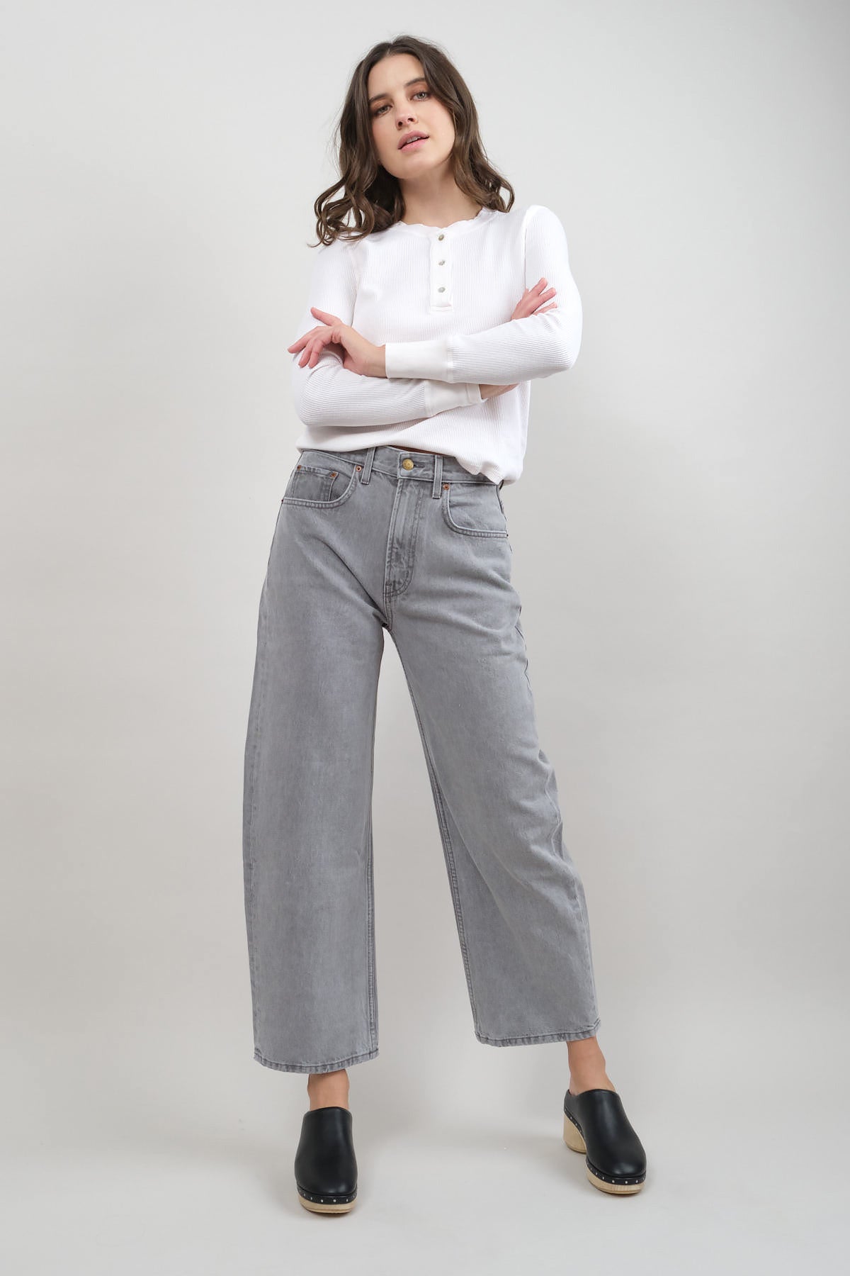 Leroy Mid Relaxed Bow Jean in Grey Stone Wash