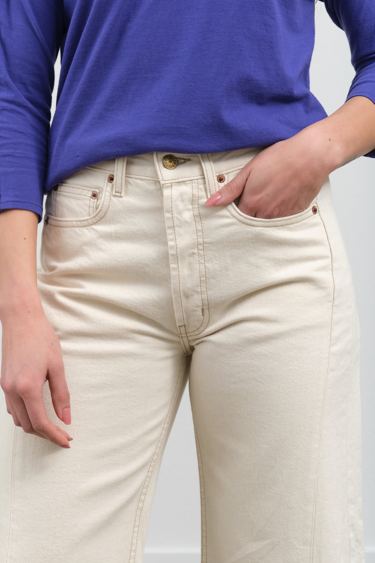 Front pocket view of Lasso High Slim