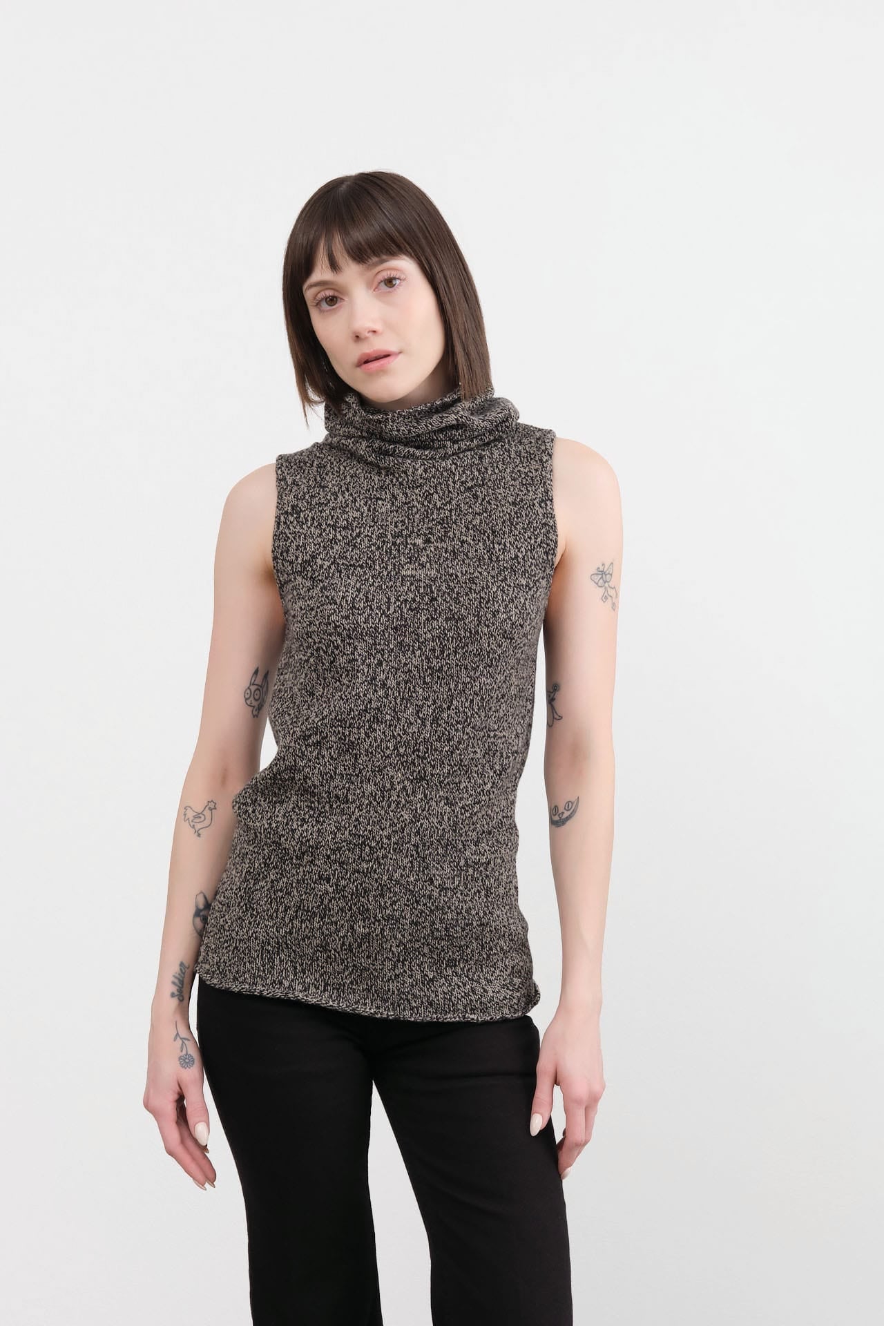 Baserange Apparel Womens Sweaters Kem Turtleneck Vest