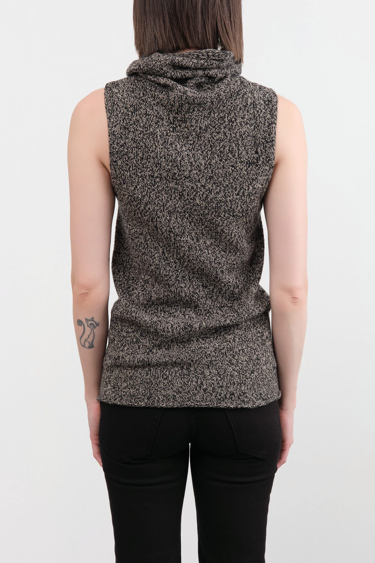 Baserange Apparel Womens Sweaters Kem Turtleneck Vest