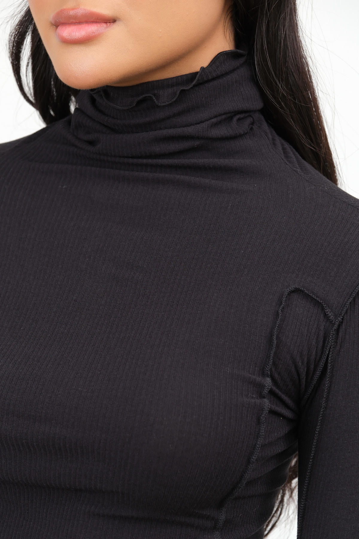 Black Omato Turtleneck by Baserange