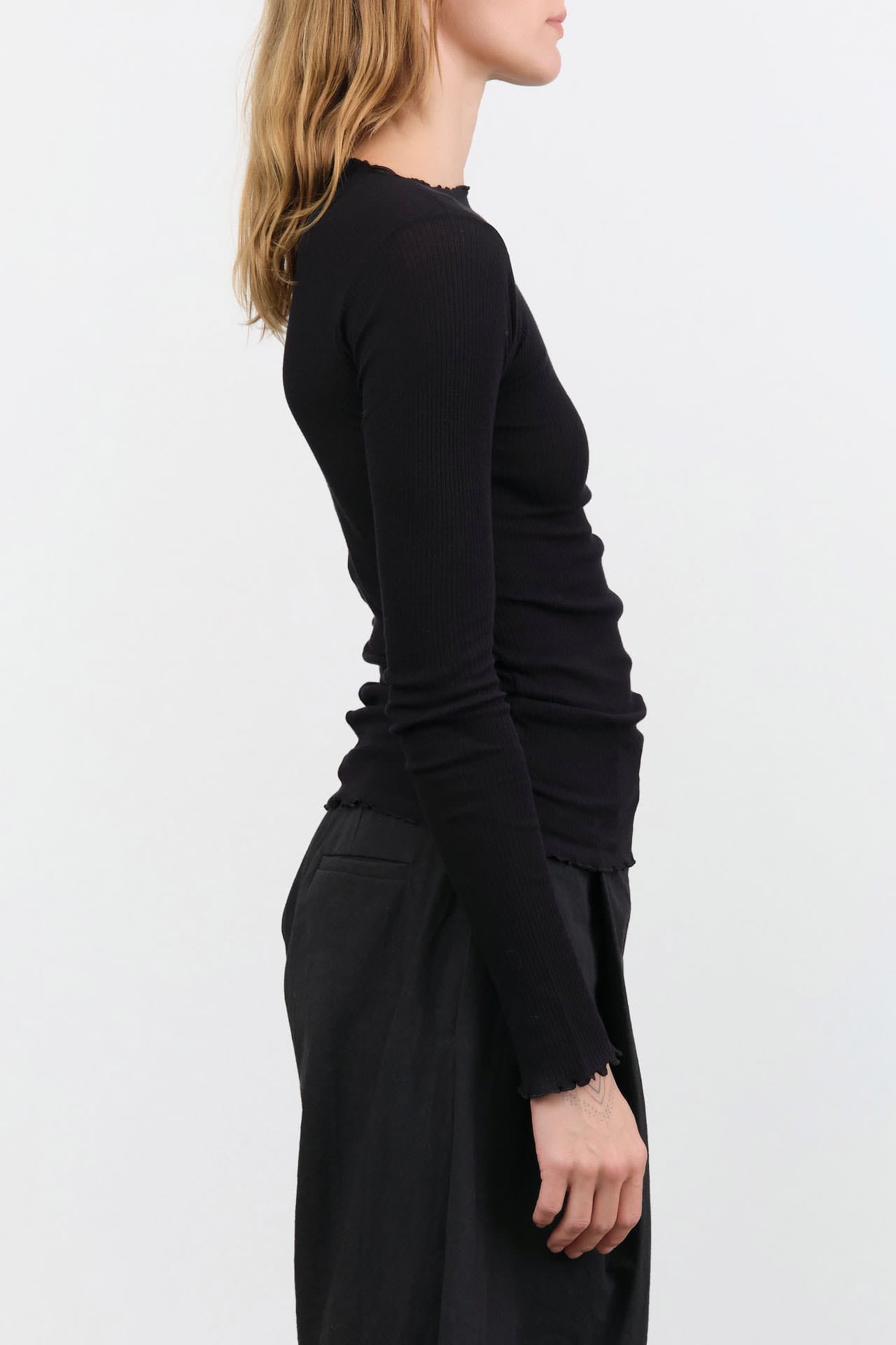 Baserange Apparel Womens Tees Pama Long Sleeve Tee in Black