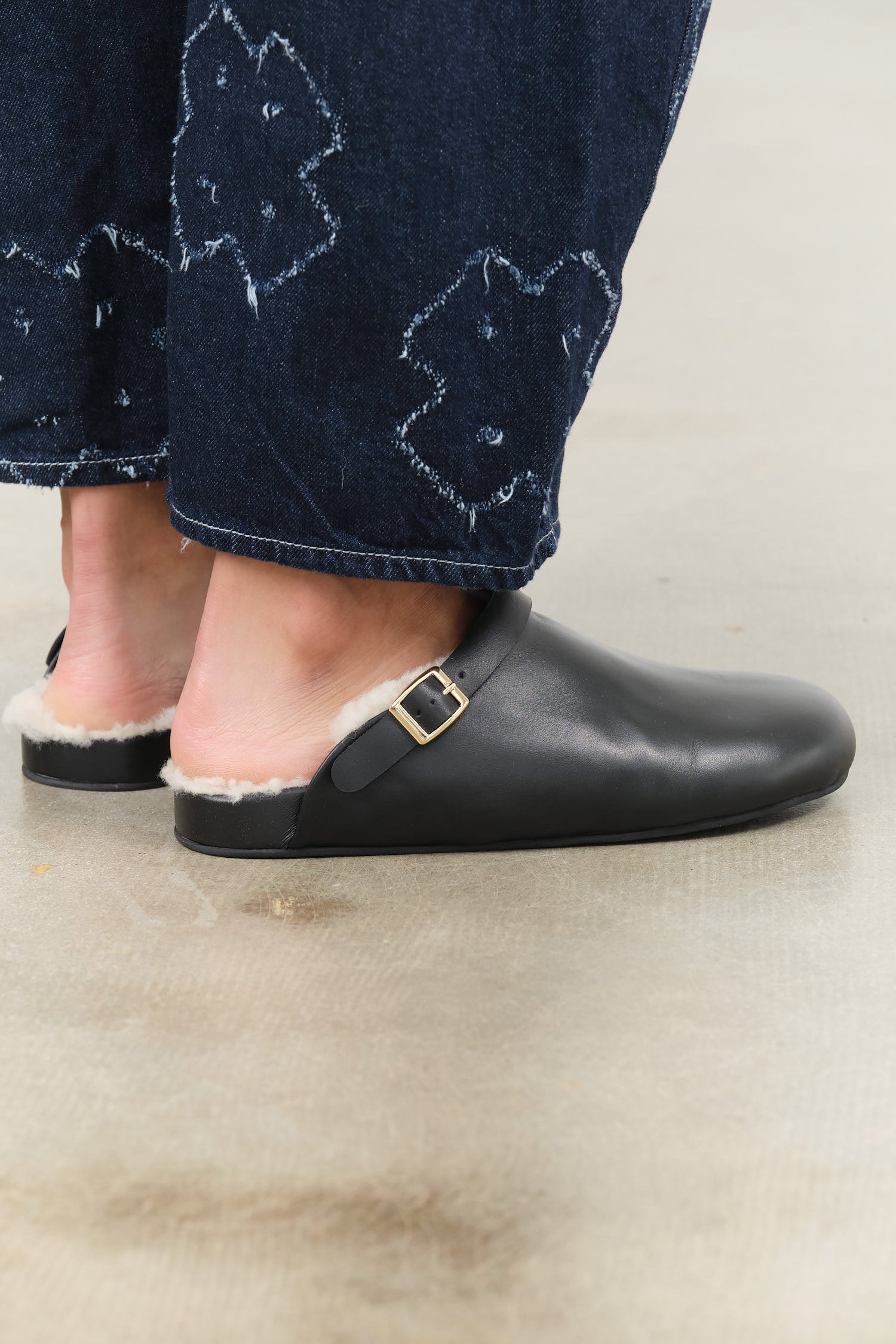 Kohl Black Clog with Shearling by Beatrice Valenzuela 