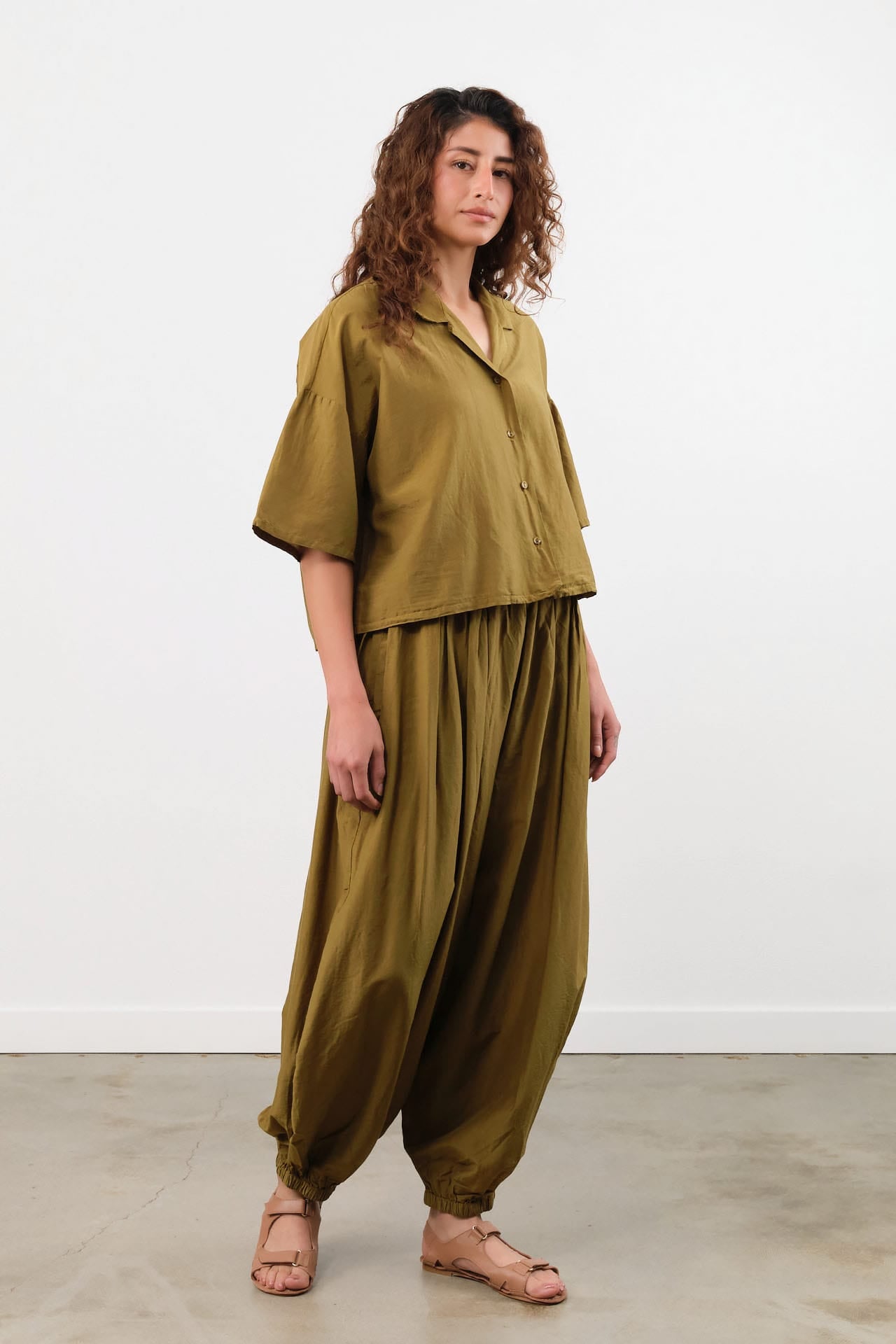 Black Crane Apparel Womens Pants Akari Pants in Dark Olive