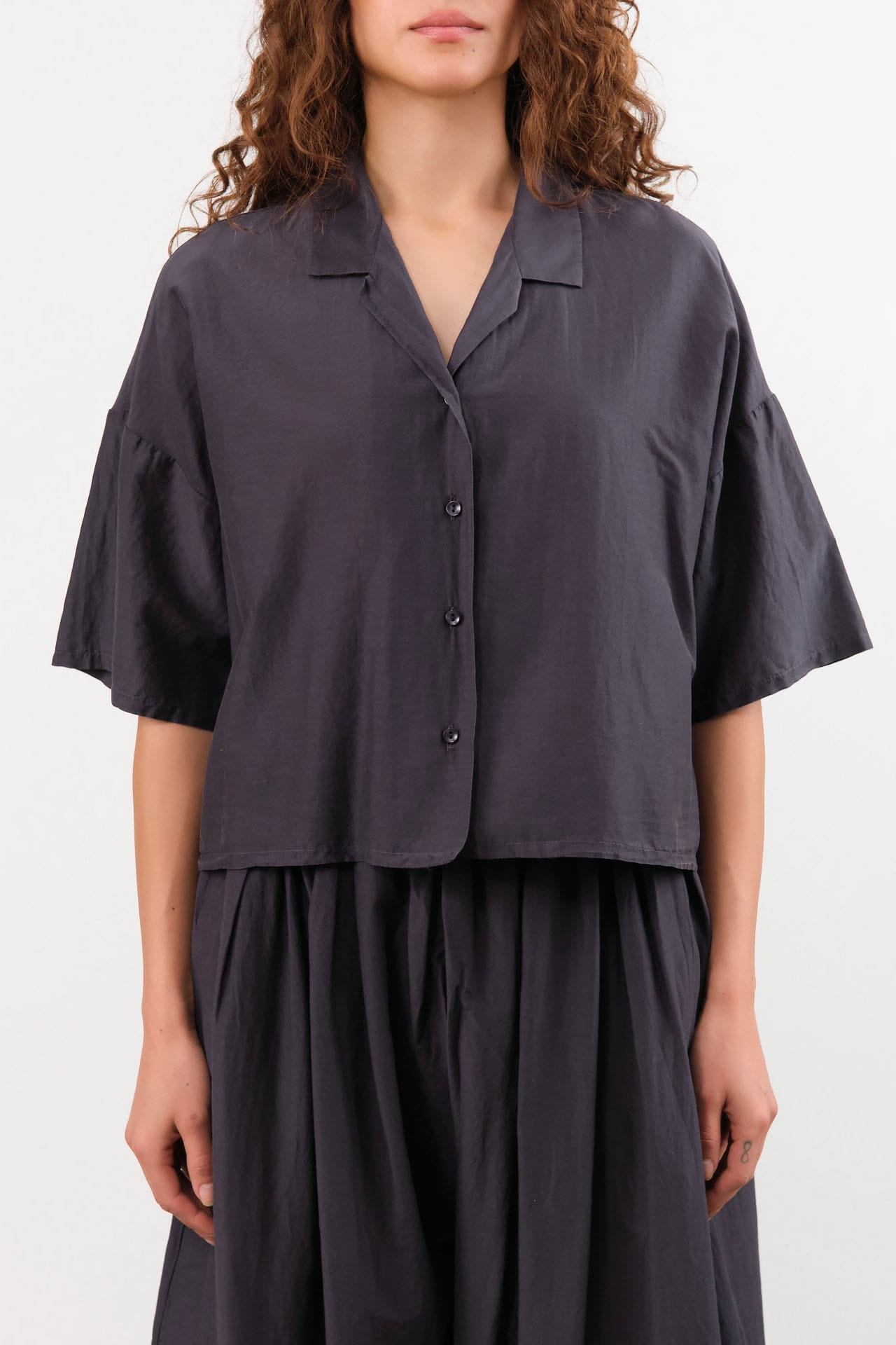 Black Crane Apparel Womens Blouses Cropped Shirts in Faded Black