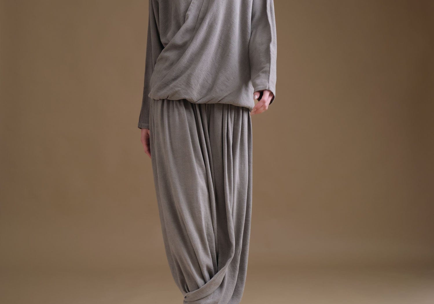 Black Crane Apparel Womens Blouses Drapy Shirt