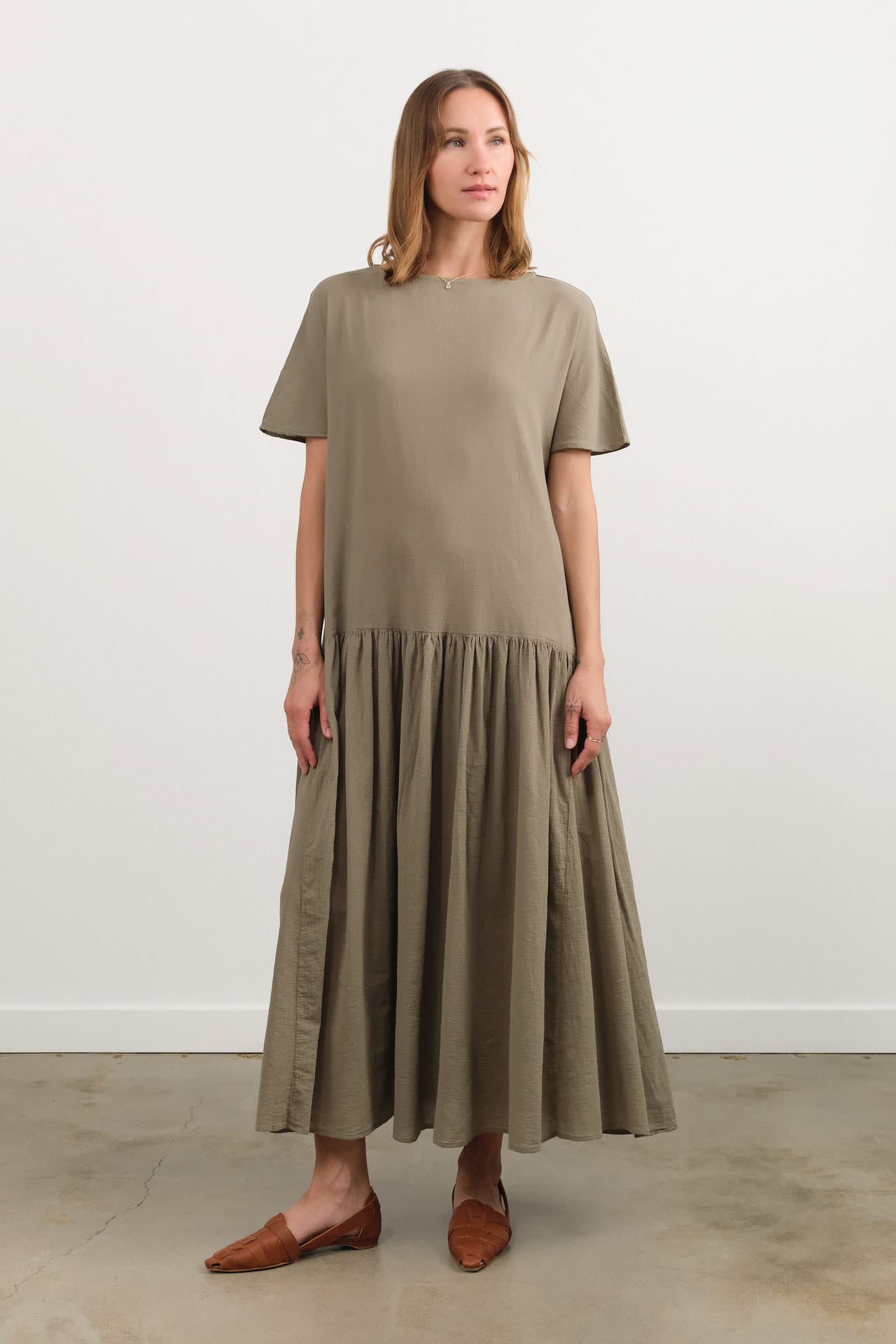 Black Crane Apparel Womens Dresses New Easy Dress in Cement