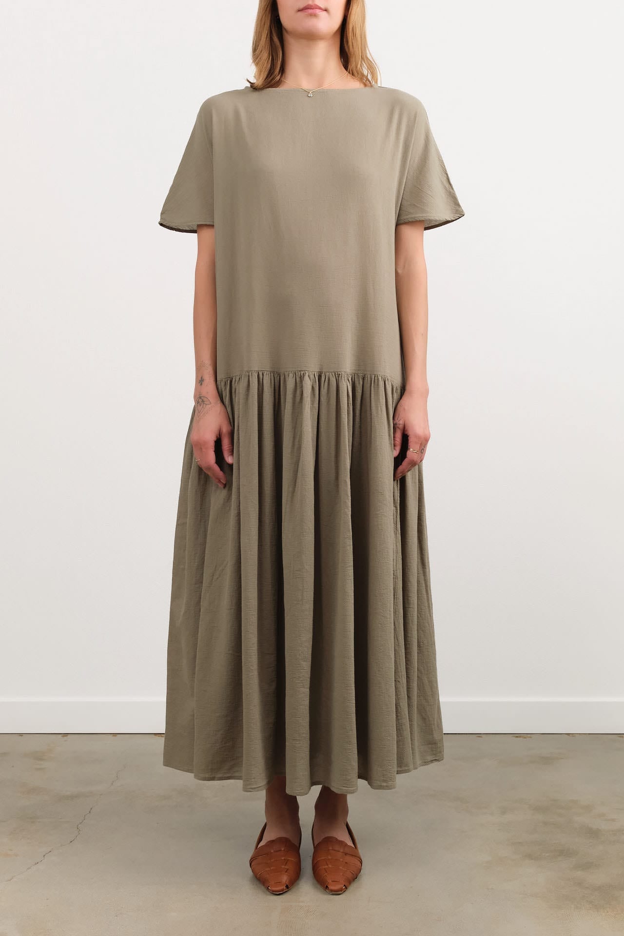 Black Crane Apparel Womens Dresses New Easy Dress in Cement