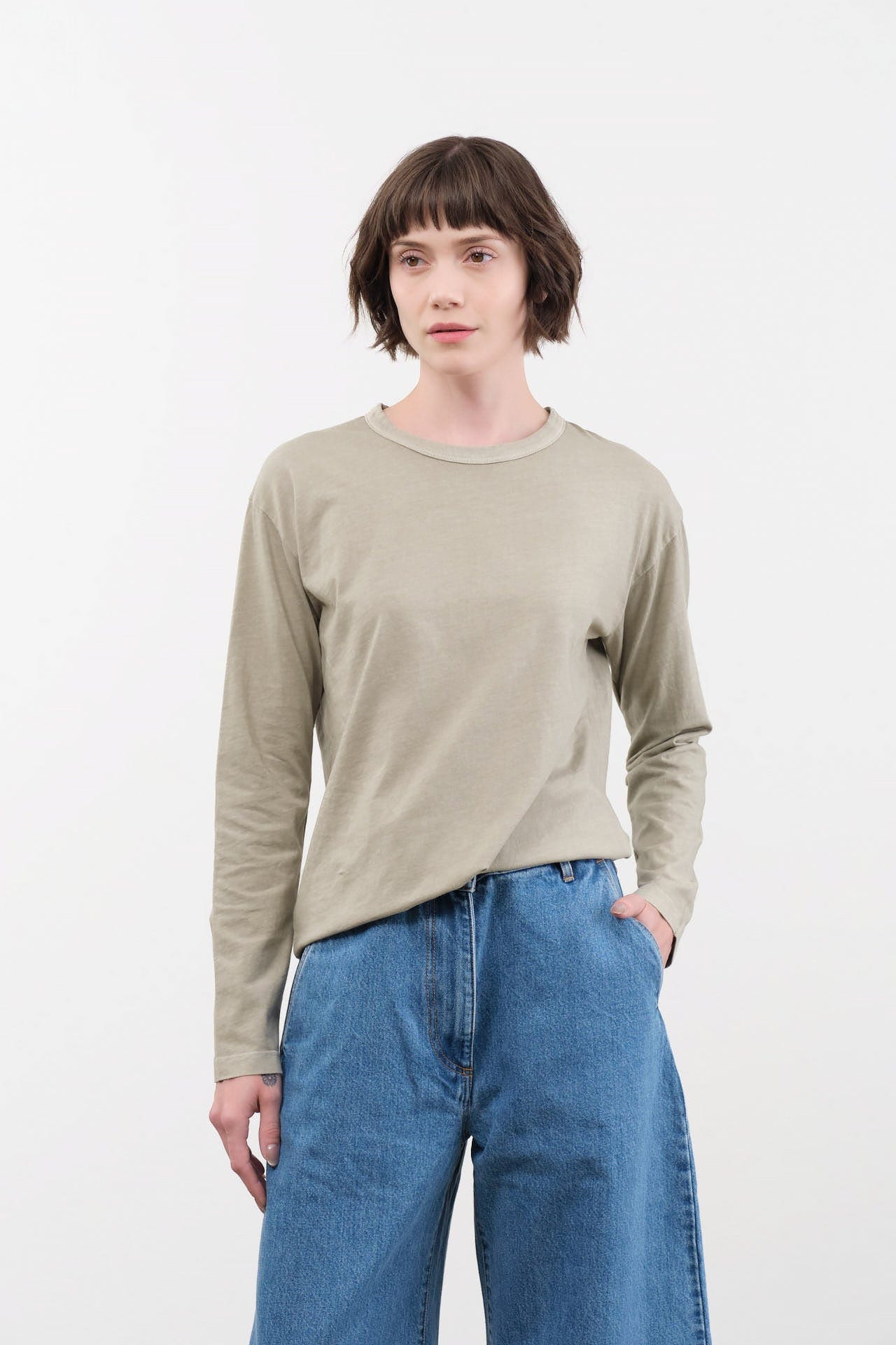 Black Crane Apparel Womens Blouses Regular Long Sleeve Tee in Limestone