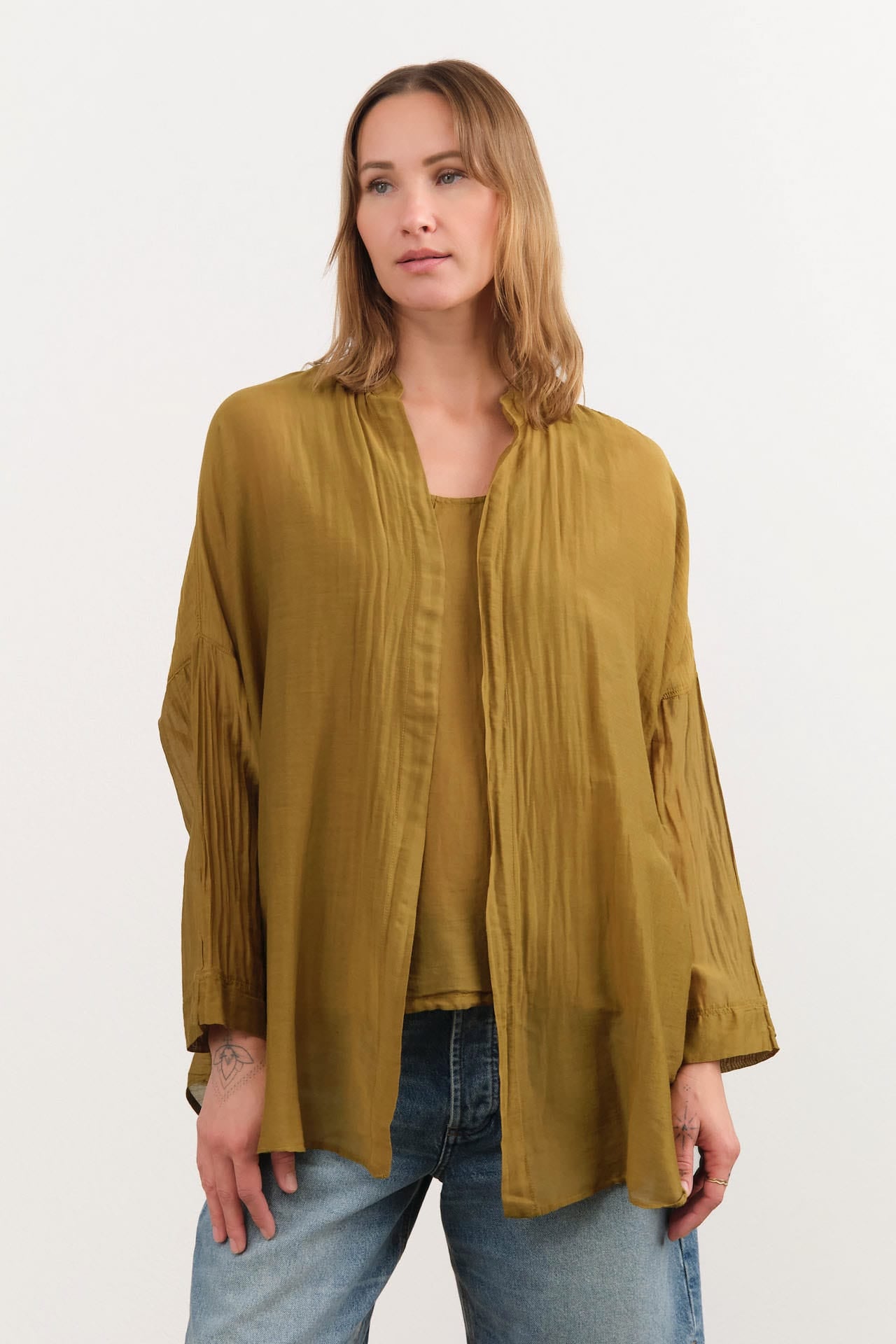 Black Crane Apparel Womens Blouses Square Shirts in Dark Olive