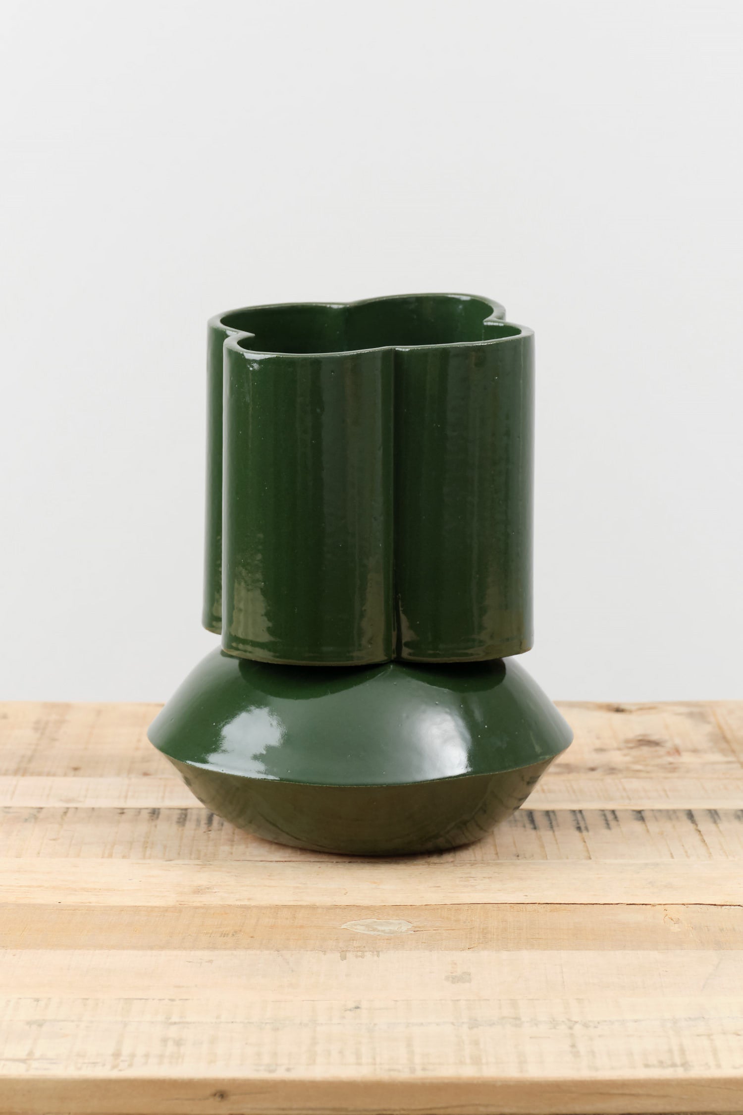 Oval Scallop Vase by BZippy in Chrome Green