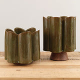 Short Scallop Vase in Analine Green
