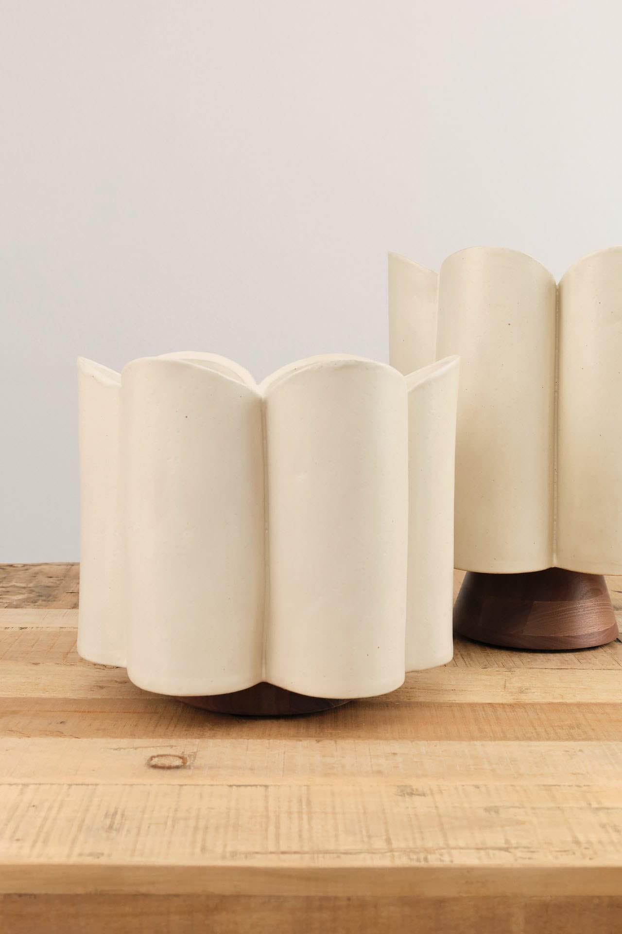 BZippy Art Ceramics Short Scallop Vase in Cream Cream