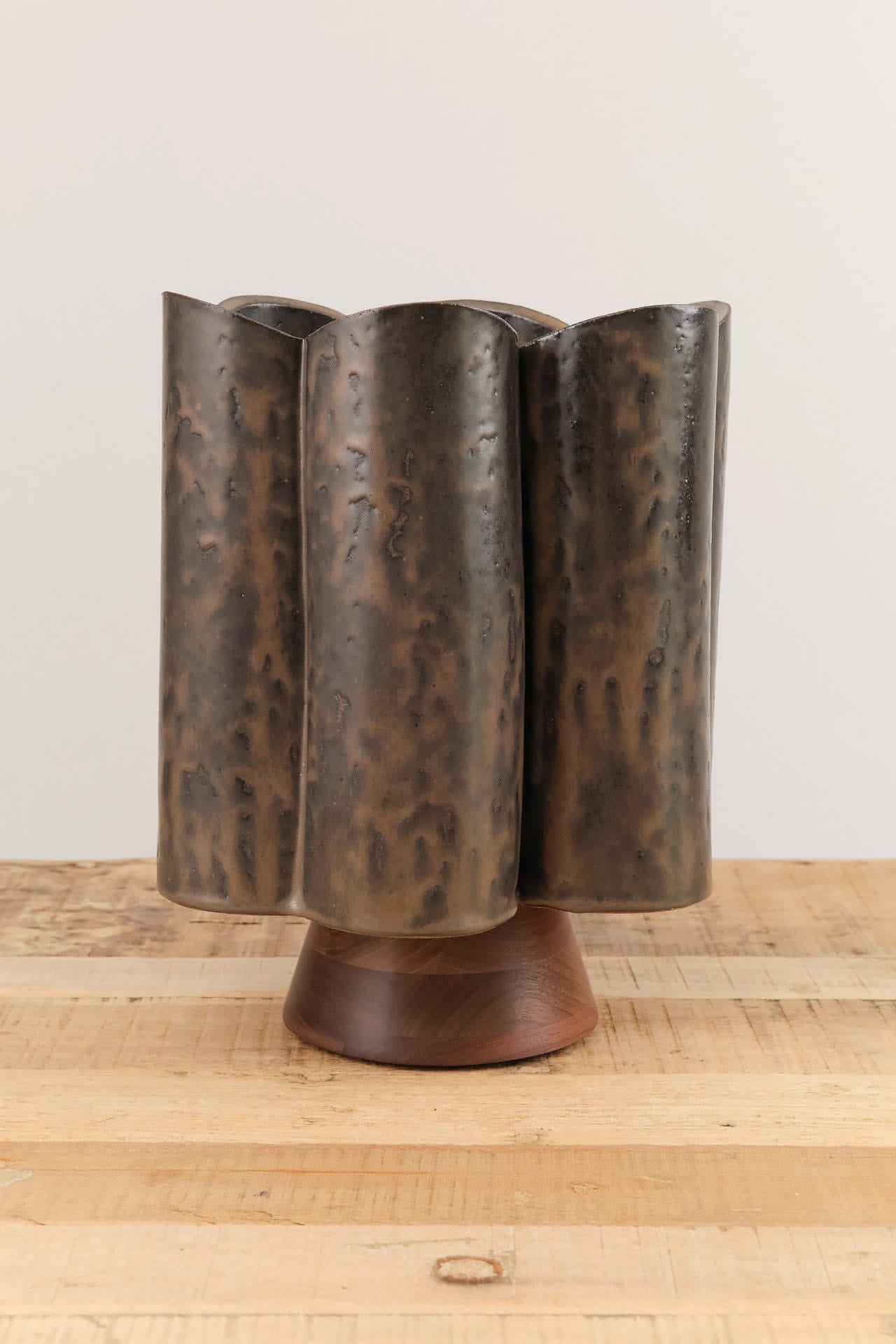 BZippy Art Ceramics Tall Scallop Vase in Espresso Espresso