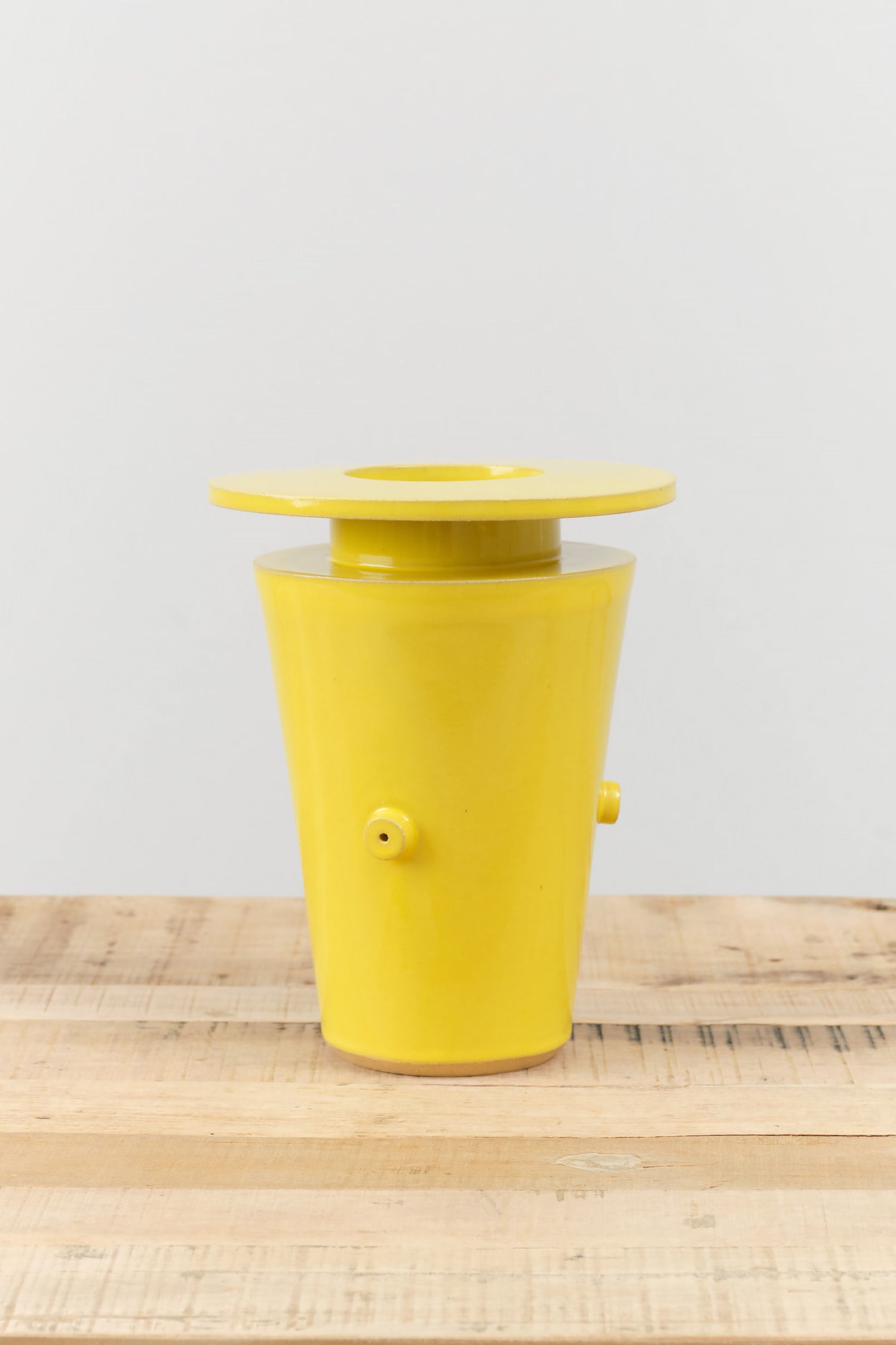 BZippy Wide Saucer Vase in Gloss Yellow