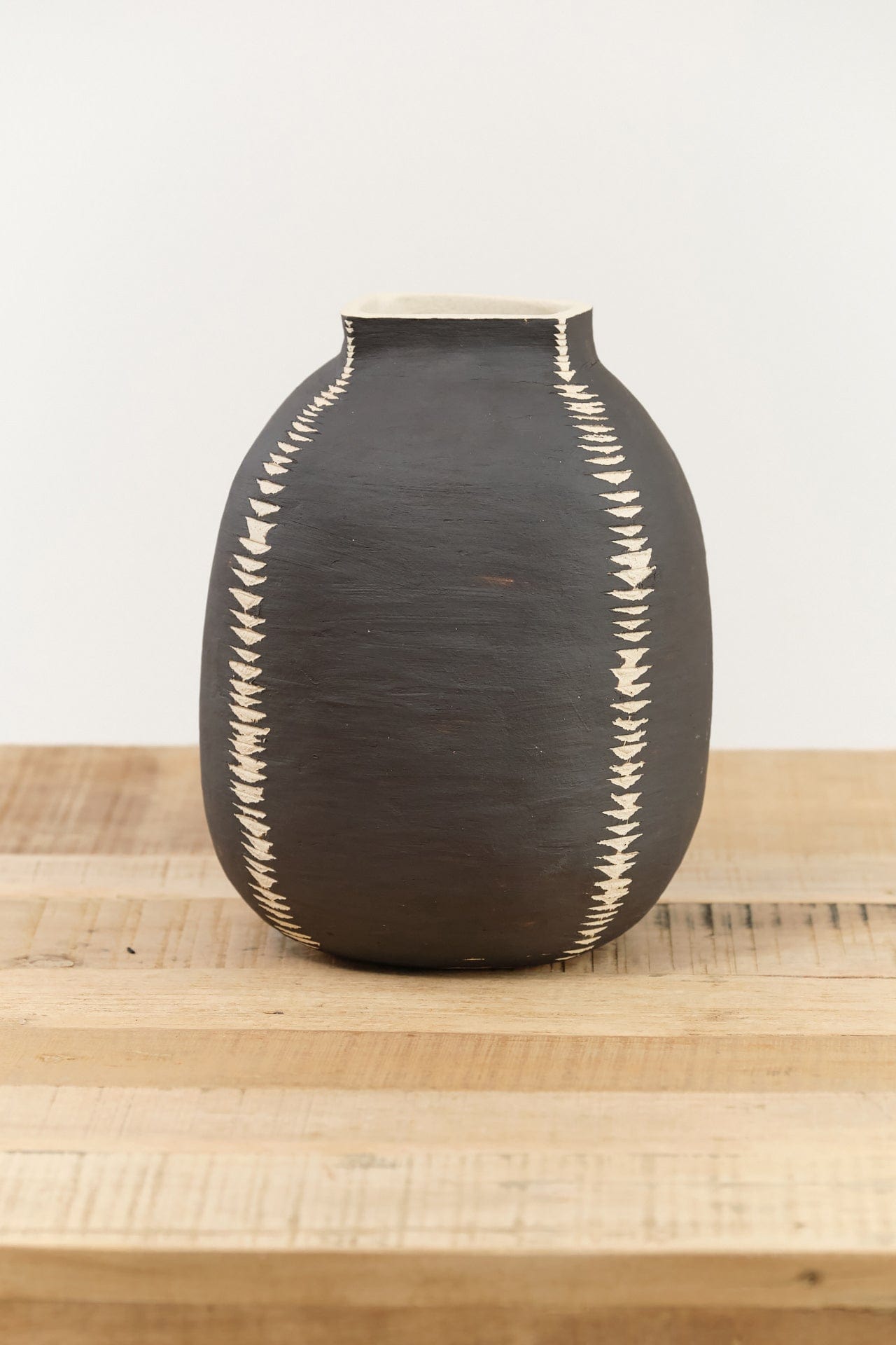 Cait Reas Home Kitchen Vases Vase 049 in Version A Stoneware