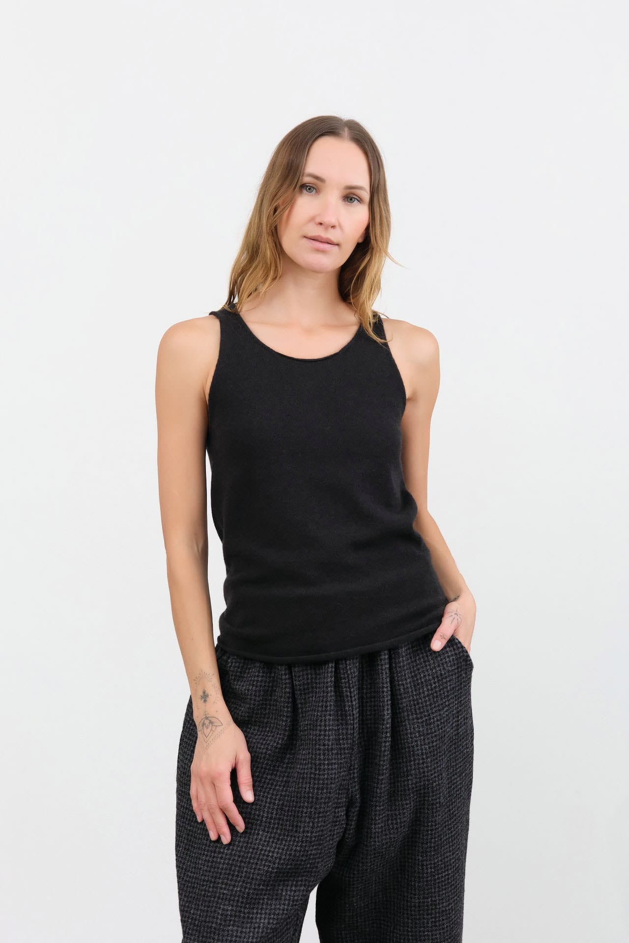 Evam Eva Apparel Womens Blouses Cashmere Sleeveless in Sumi