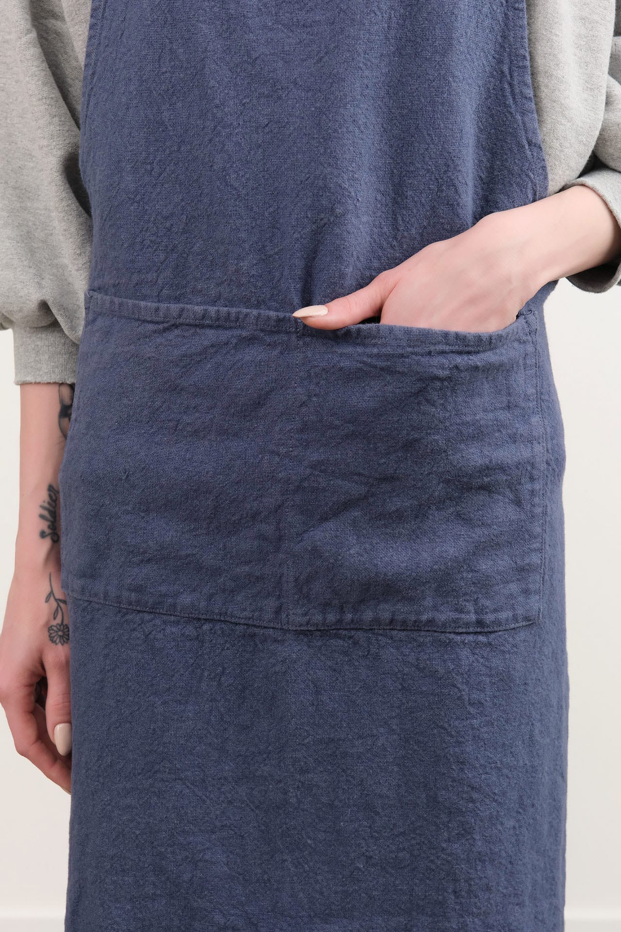 Charvet Editions Home Kitchen Aprons Doudou Apron in Indigo Indigo / 33.5" L X 30.75" W