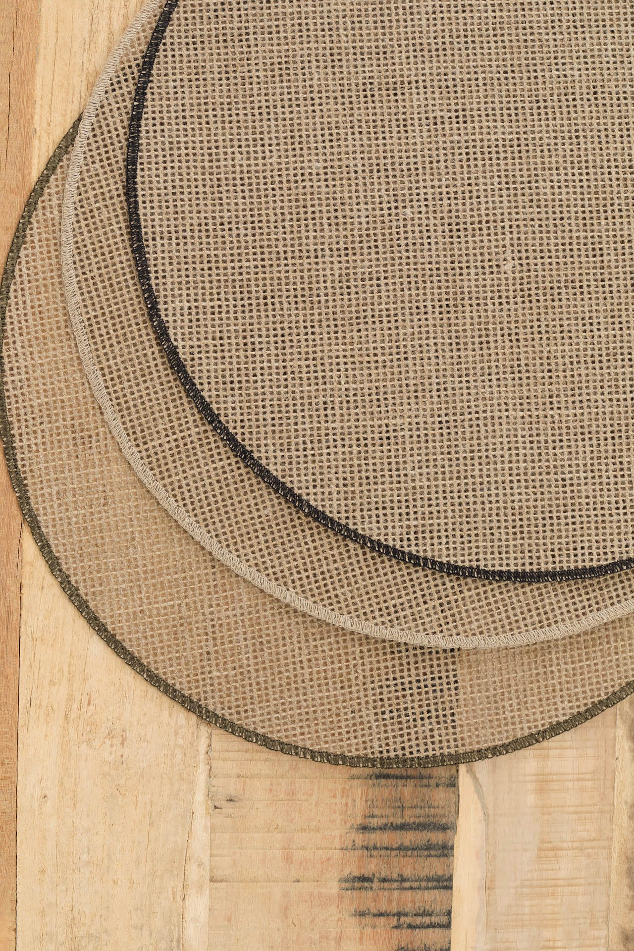 Charvet Editions Home Kitchen Placemats Round Quadrille Placemat