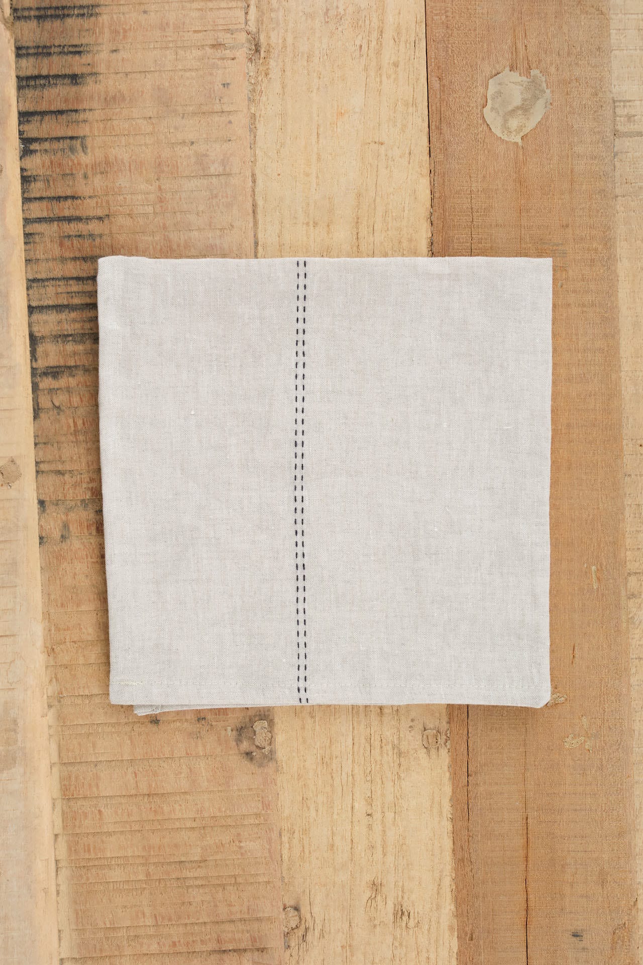 Charvet Editions Home Kitchen Napkins Rythmo Napkin Lin/Noir / 18" X 18"