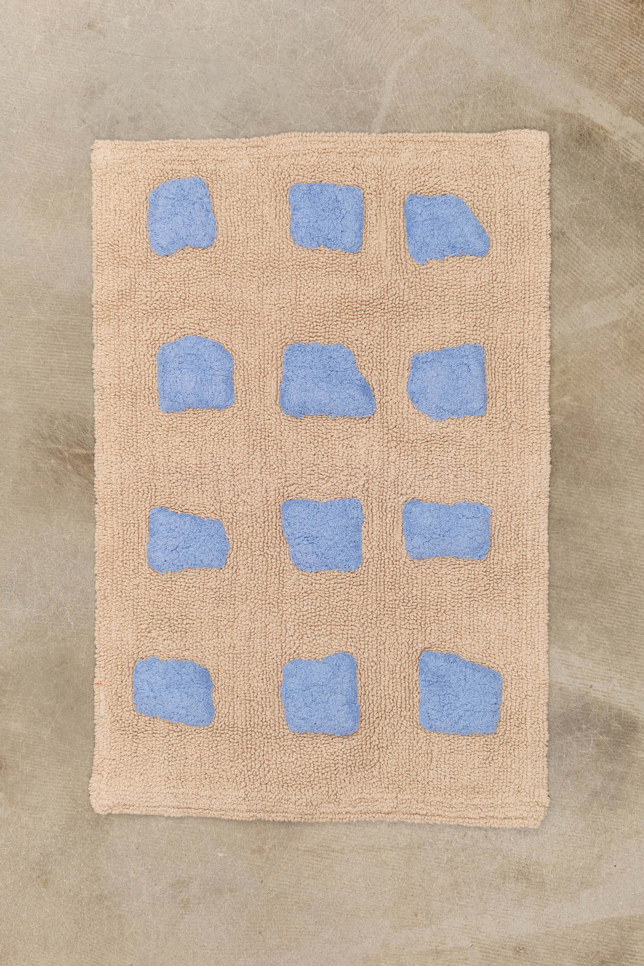 Cold Picnic Home Bath Accessories Wisdom Teeth Bathmat in Almond Almond / 30" L X 20" W