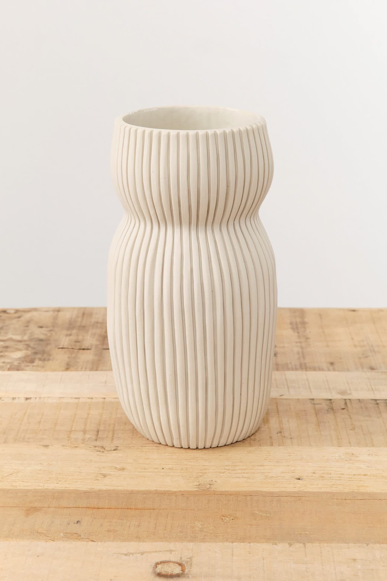 Cym Warkov Ceramics Home Kitchen Vases Large Round Curvy 2.0 Vase Cream