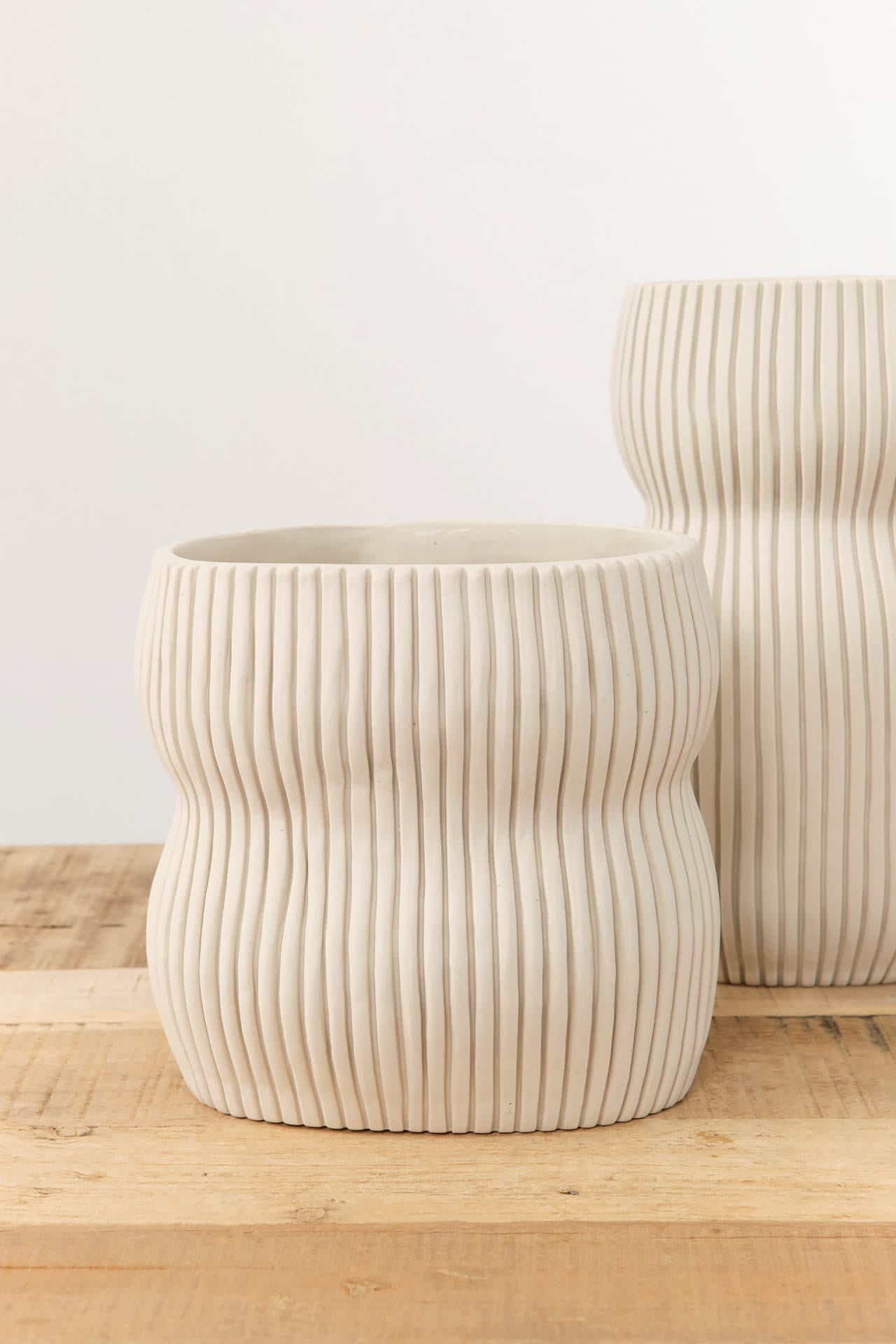 Cym Warkov Ceramics Small Oval Curvy 2.0 Vase – Cedar & Hyde Mercantile