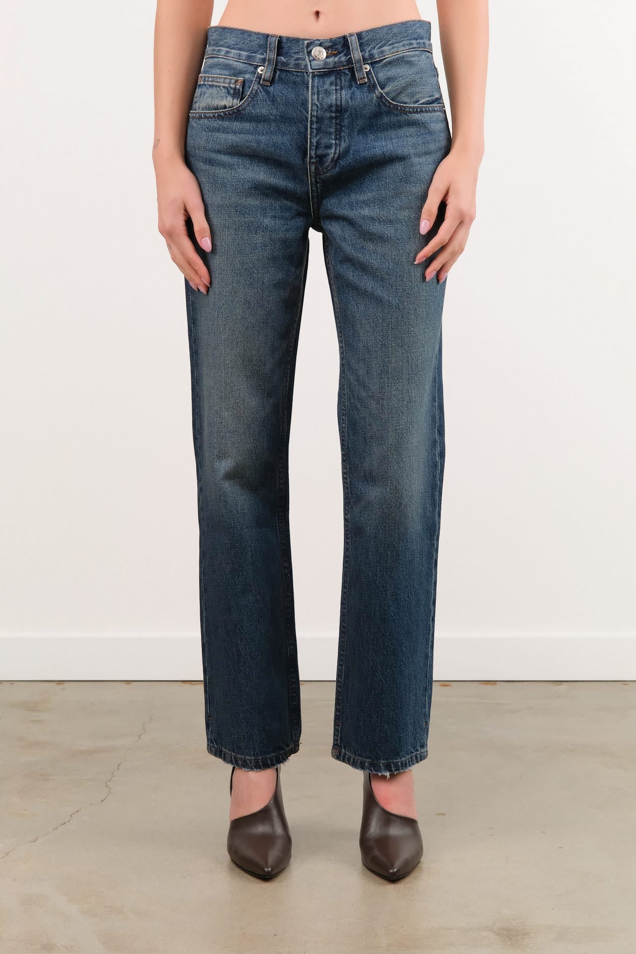 Dala Apparel Womens Denim Calla Straight Ankle Jean in Archive Blue