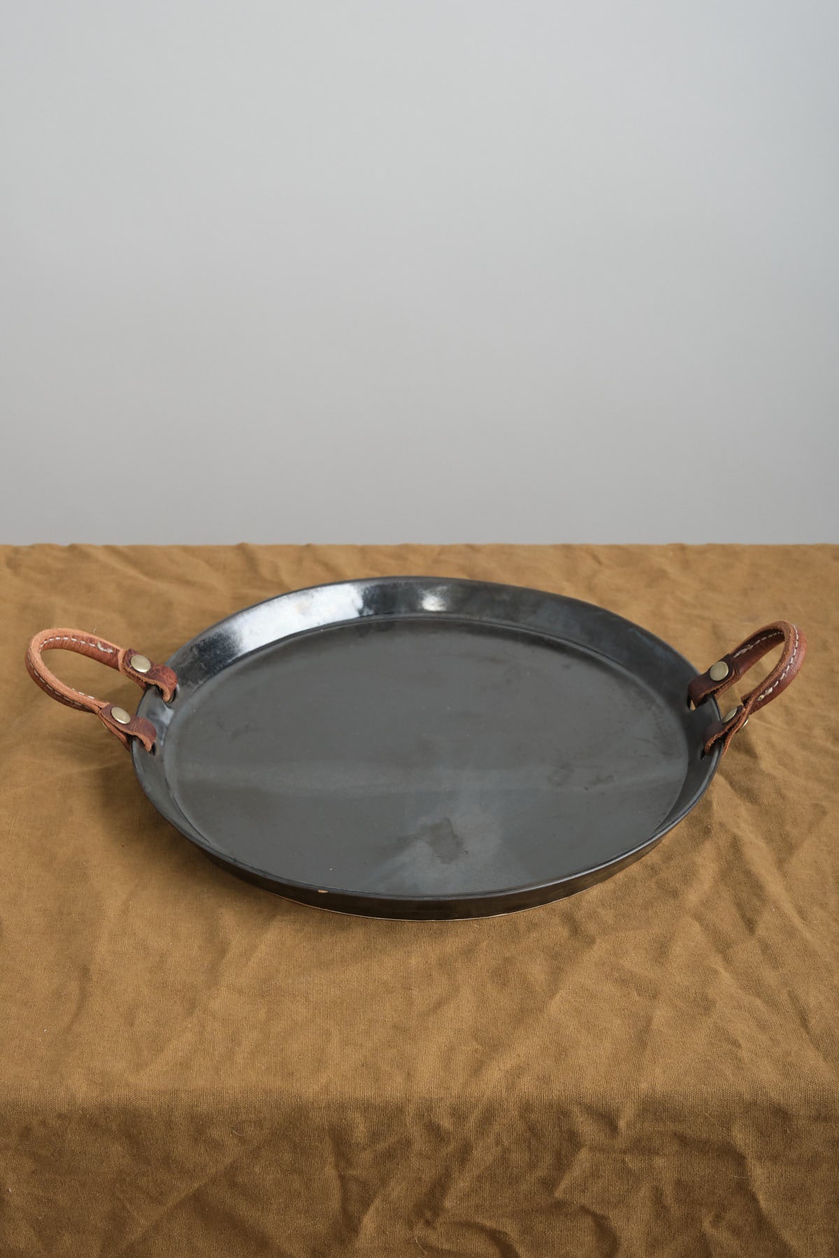 DBO Home Remo Handled Tray In Mussel