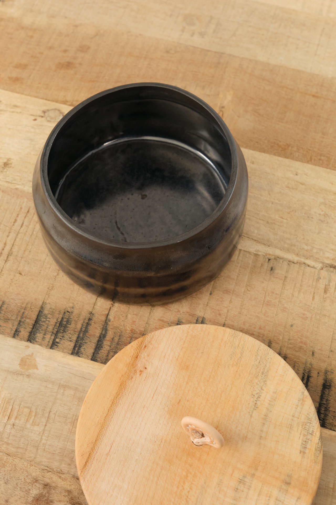 DBO Home Home Vessels Small Bare Lidded Vessel in Mussel Mussel