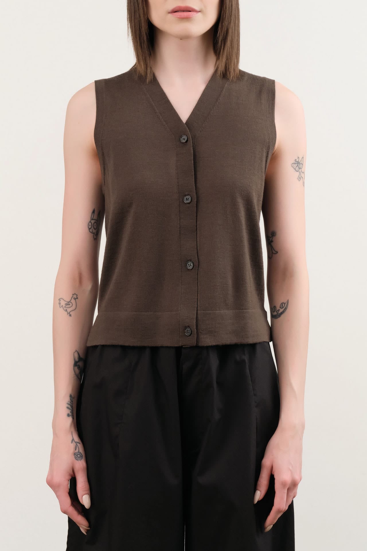 Demylee Apparel Womens Sweaters Ariya Superfine Merino Wool Vest