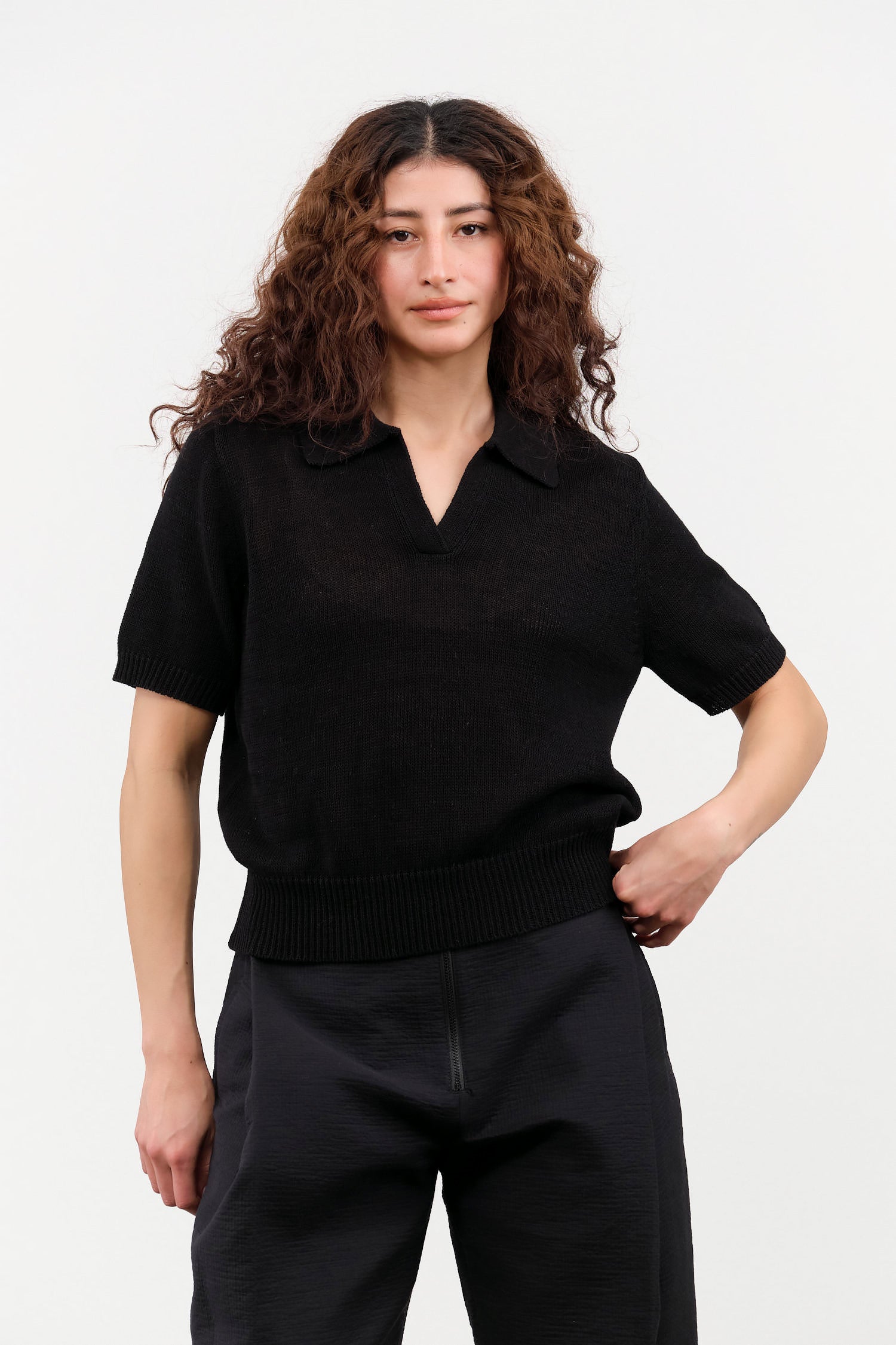 Demylee Cris Cotton Linen Top in Black