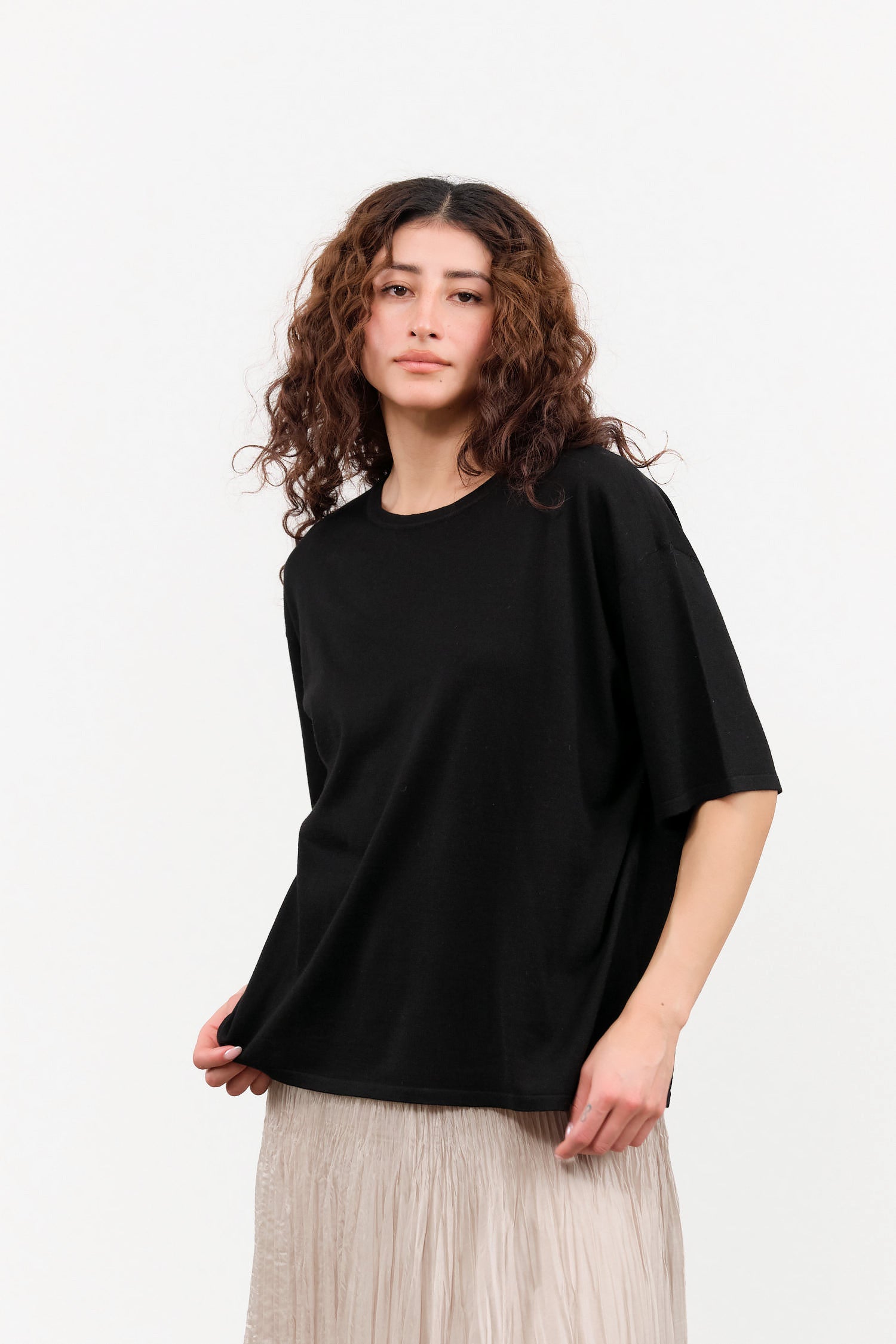 Demylee Hazel Superfine Cashmere Top in Black