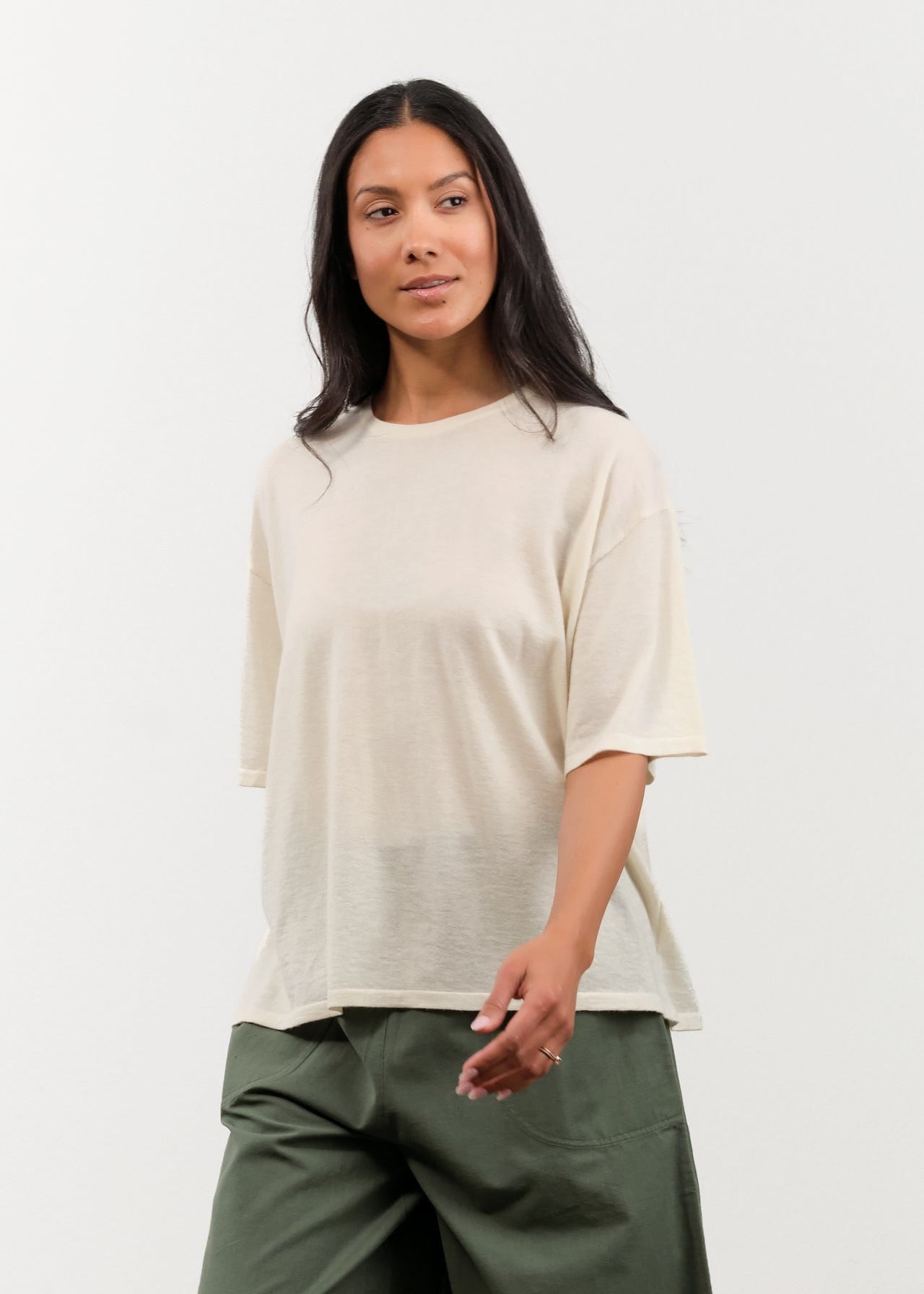 DEMYLEE Apparel Womens Sweaters Hazel Superfine Cashmere Top in Ivory