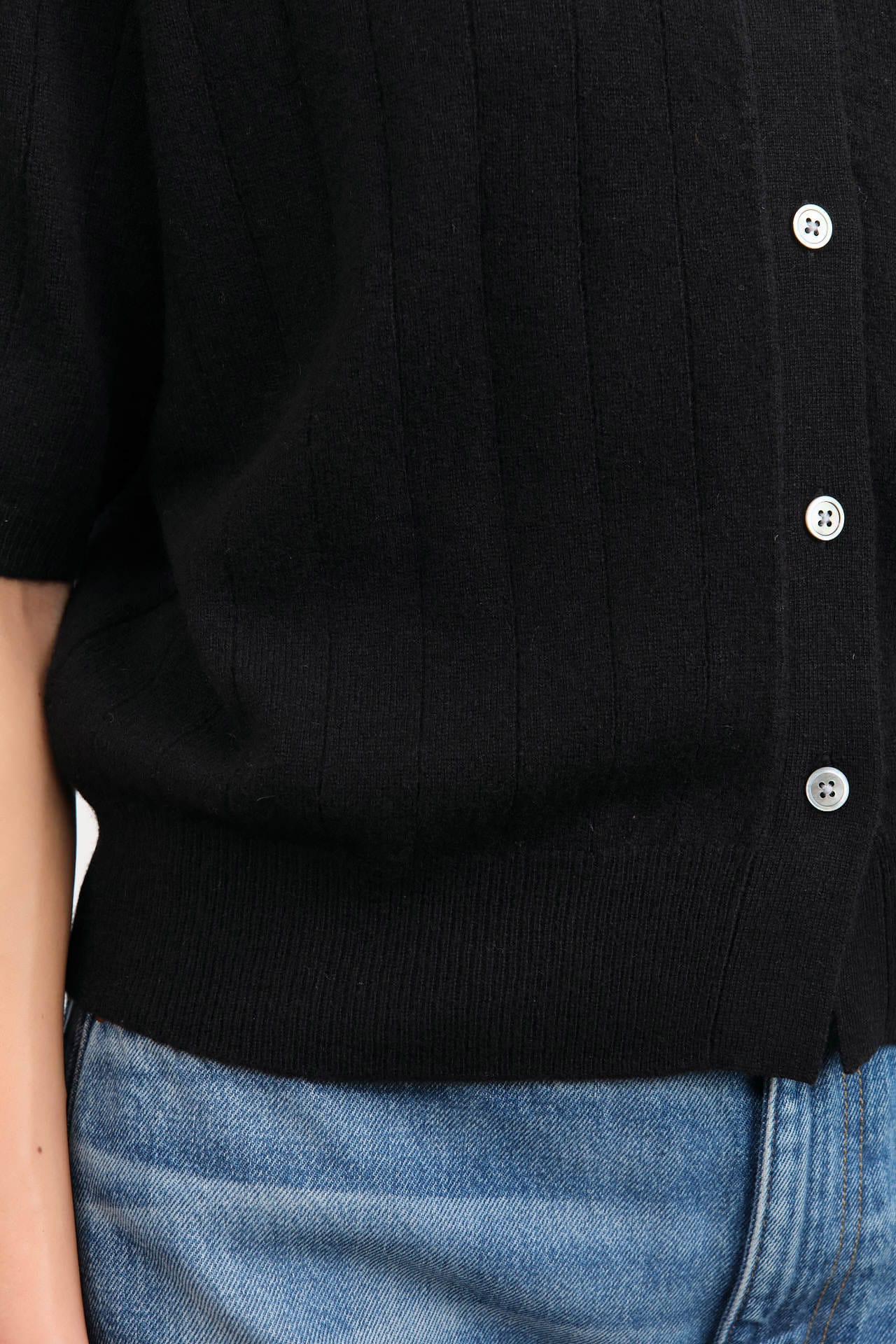 DEMYLEE Apparel Womens Sweaters Joan Cashmere Cardigan in Black