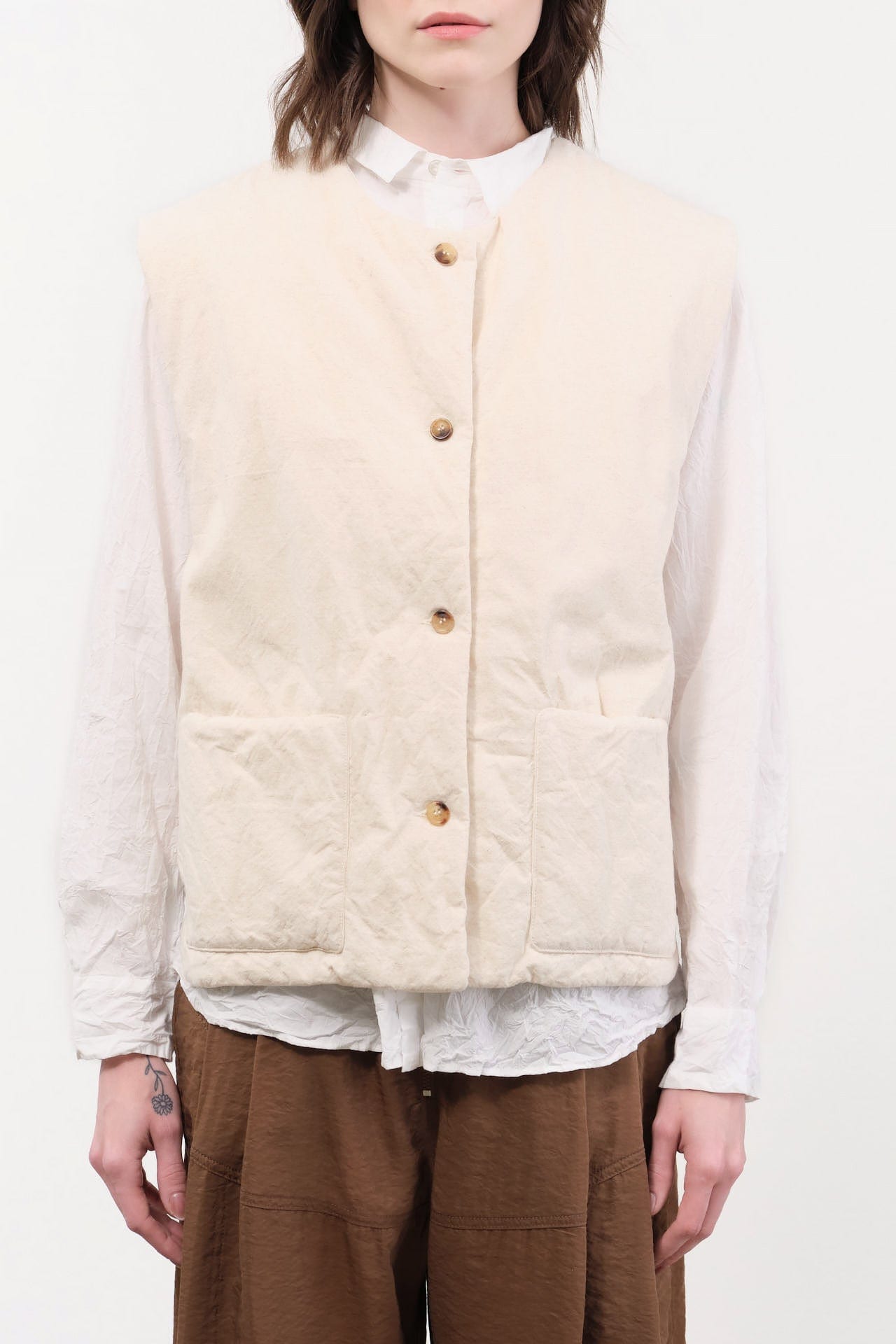 Elsa Esturgie Apparel Womens Sweaters Ormeau Vest in Ecru