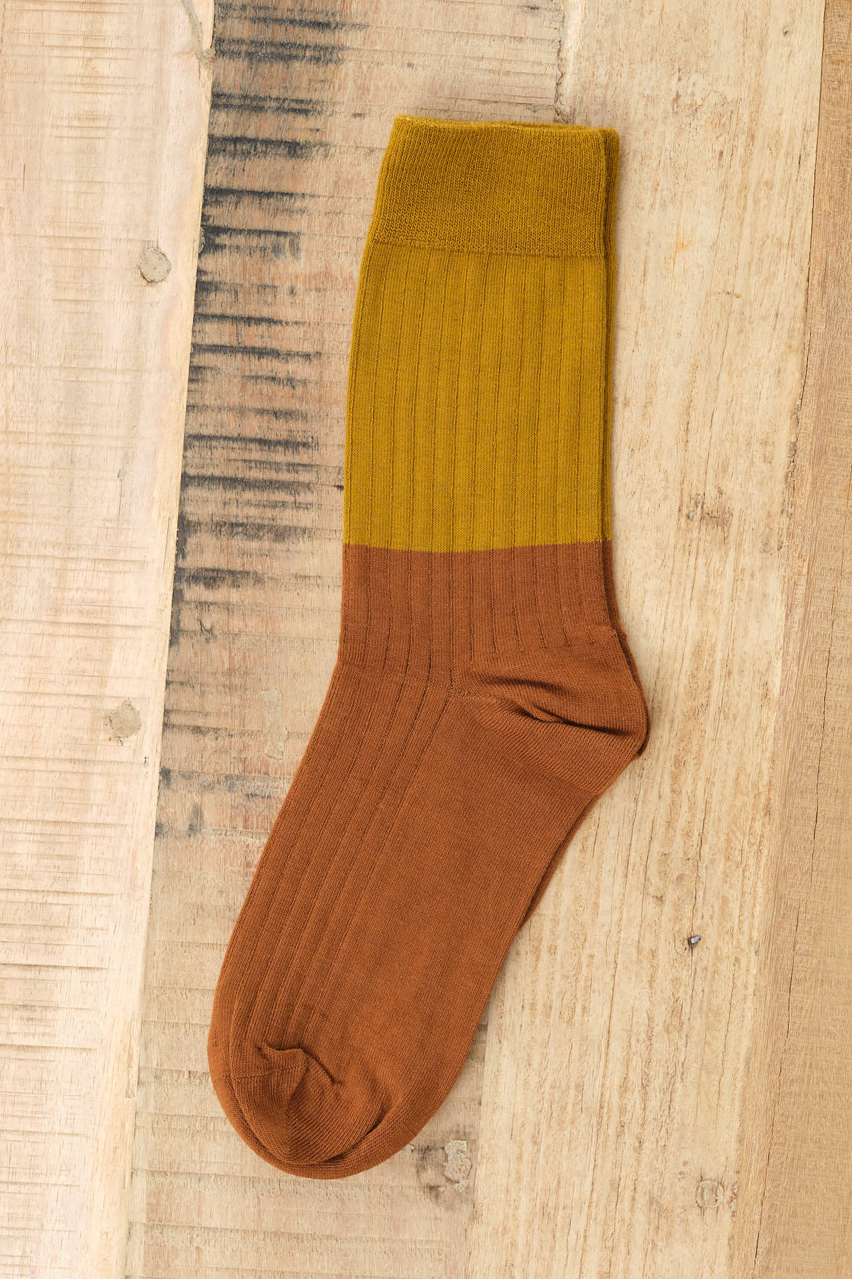 Escuyer Colour Block Socks in Mustard and Bronze