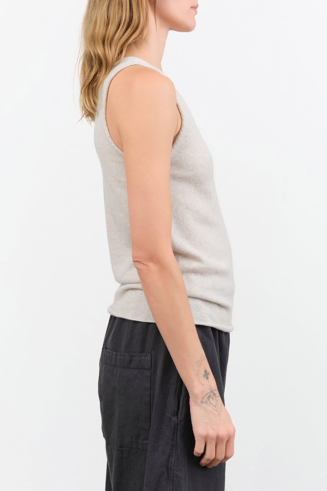 Evam Eva Apparel Womens Blouses Cashmere Sleeveless in Light Gray