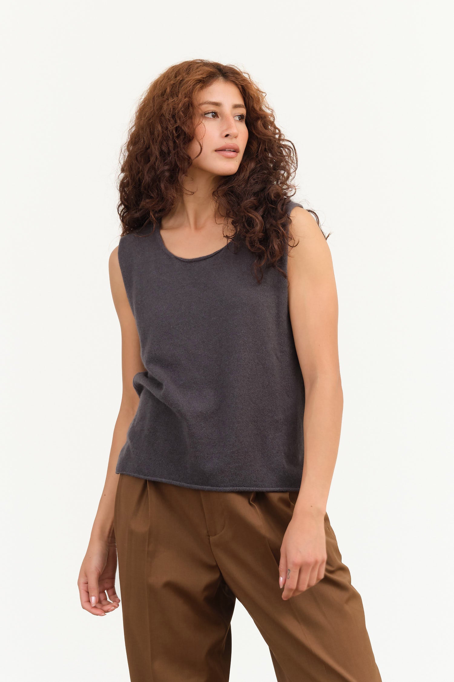 Evam Eva Cashmere Sleeveless in Stone Gray