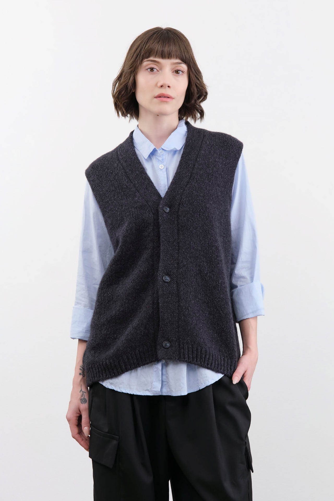 Evam Eva Apparel Womens Sweaters Cashmere Vest in North Sea