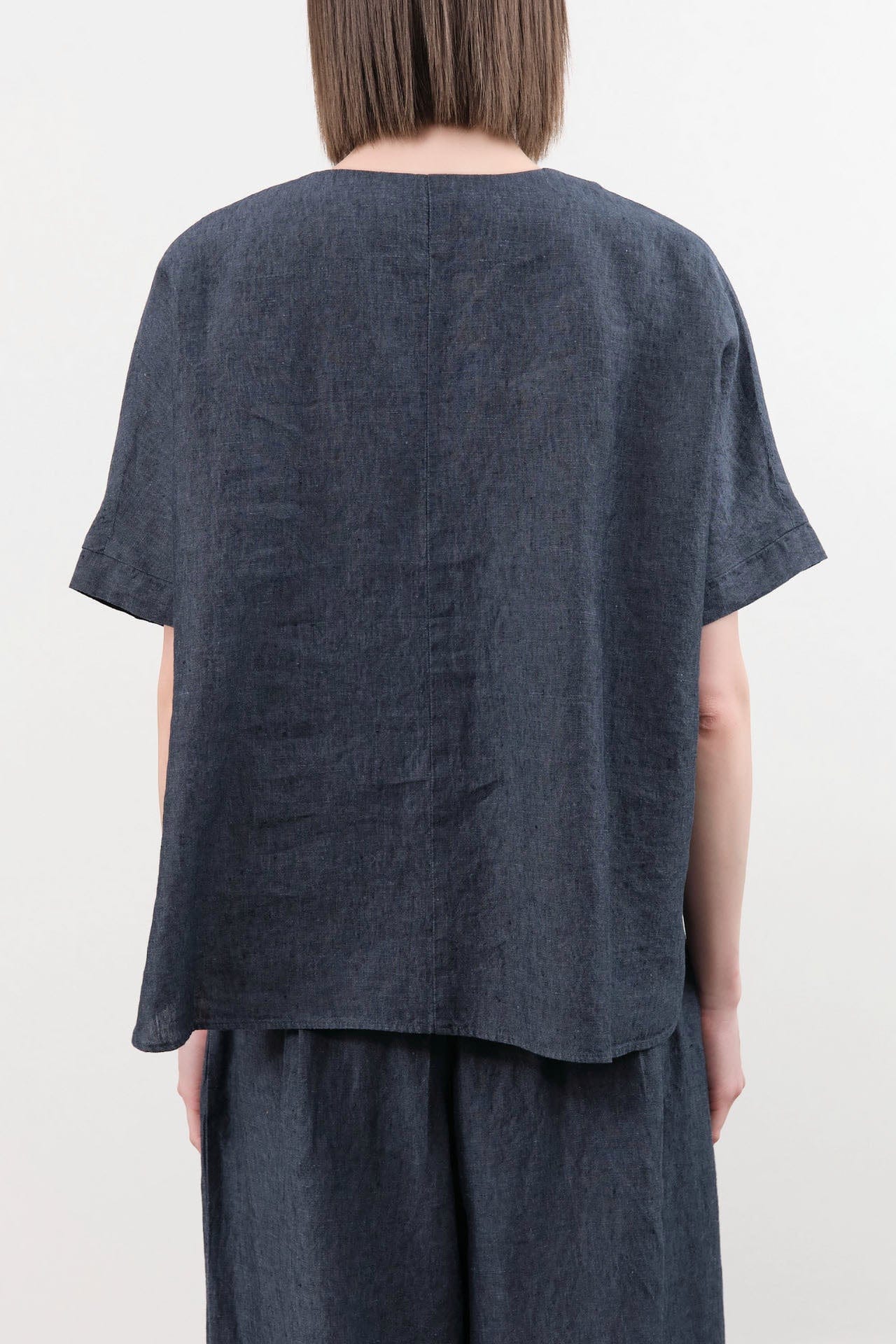 Evam Eva Apparel Womens Blouses Linen Tuck Pullover in Navy Navy / One Size
