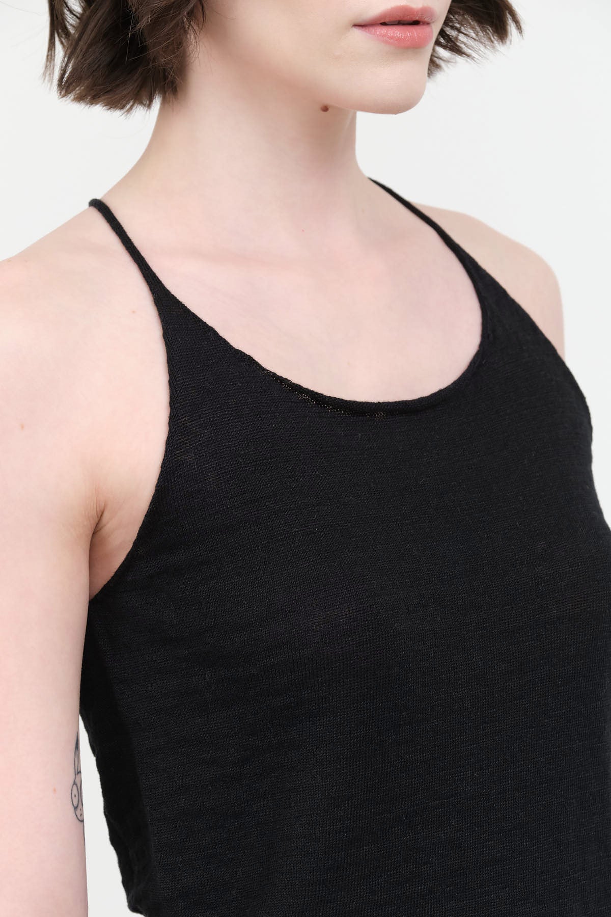 Collar view of Washable Linen Camisole in Black
