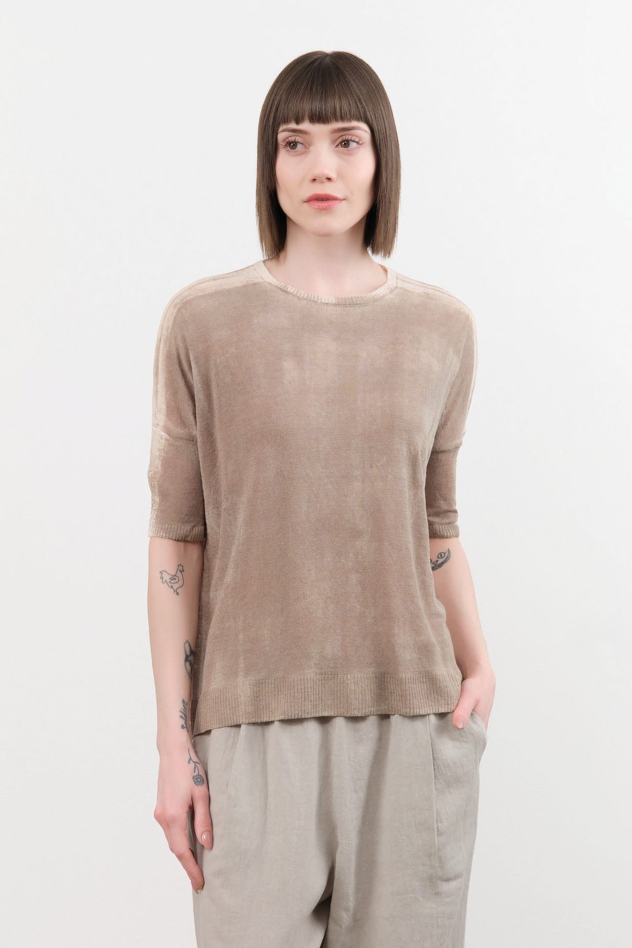 F Cashmere Apparel Womens Blouses Forbicine Linen T-Shirt in Beige